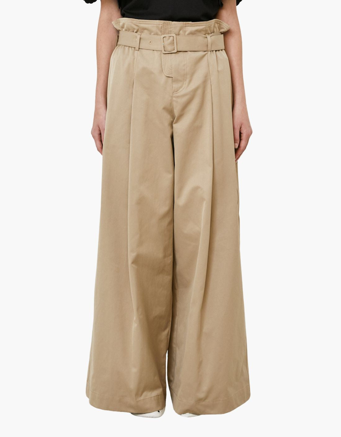 Pantalon con cinturón