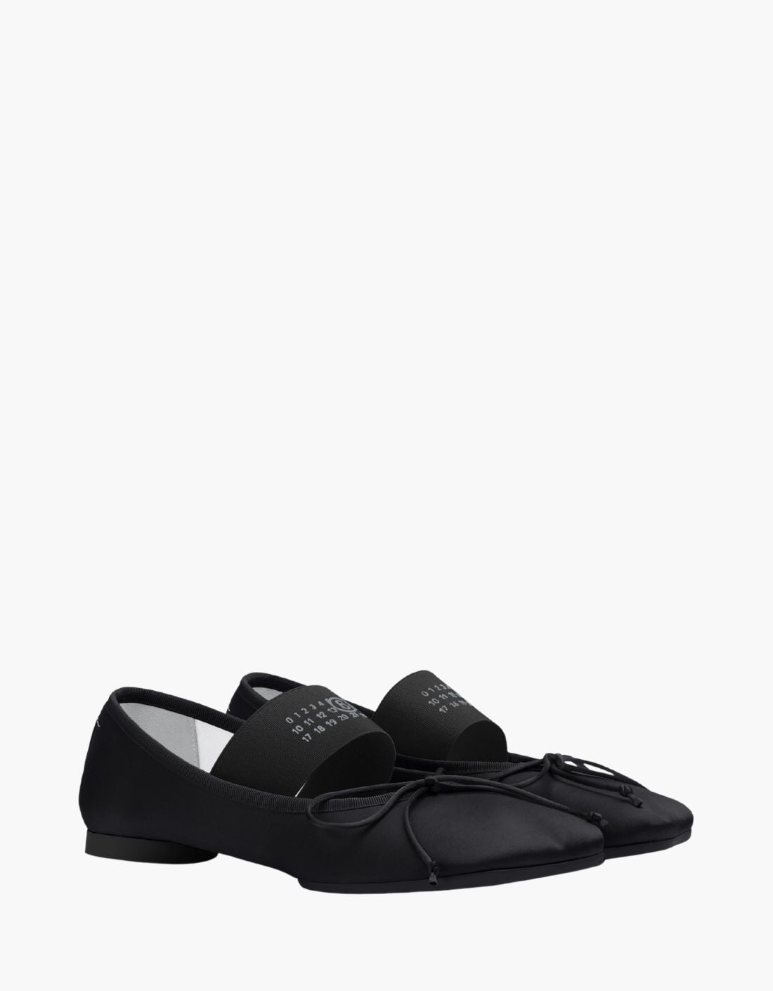 Anatomic Satin Ballerina - MM6 BLACK