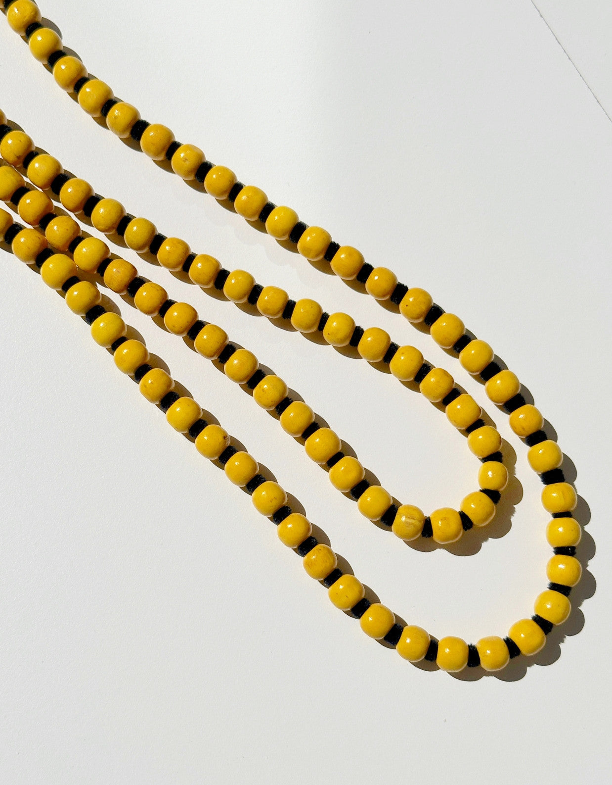 Lanière pour smartphone « Charito » à perles - 125 cm