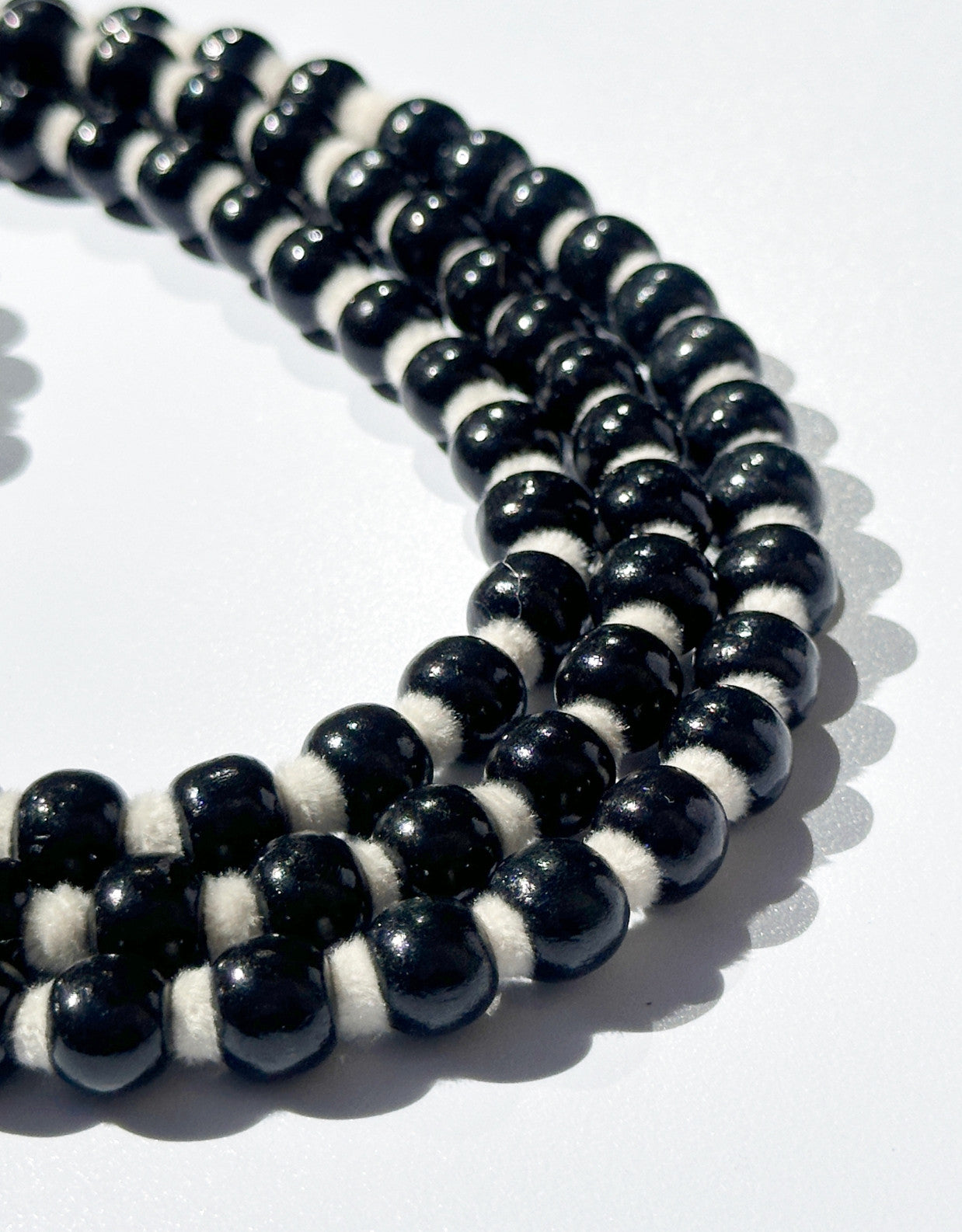 Lanière pour smartphone « Charito » à perles - 125 cm