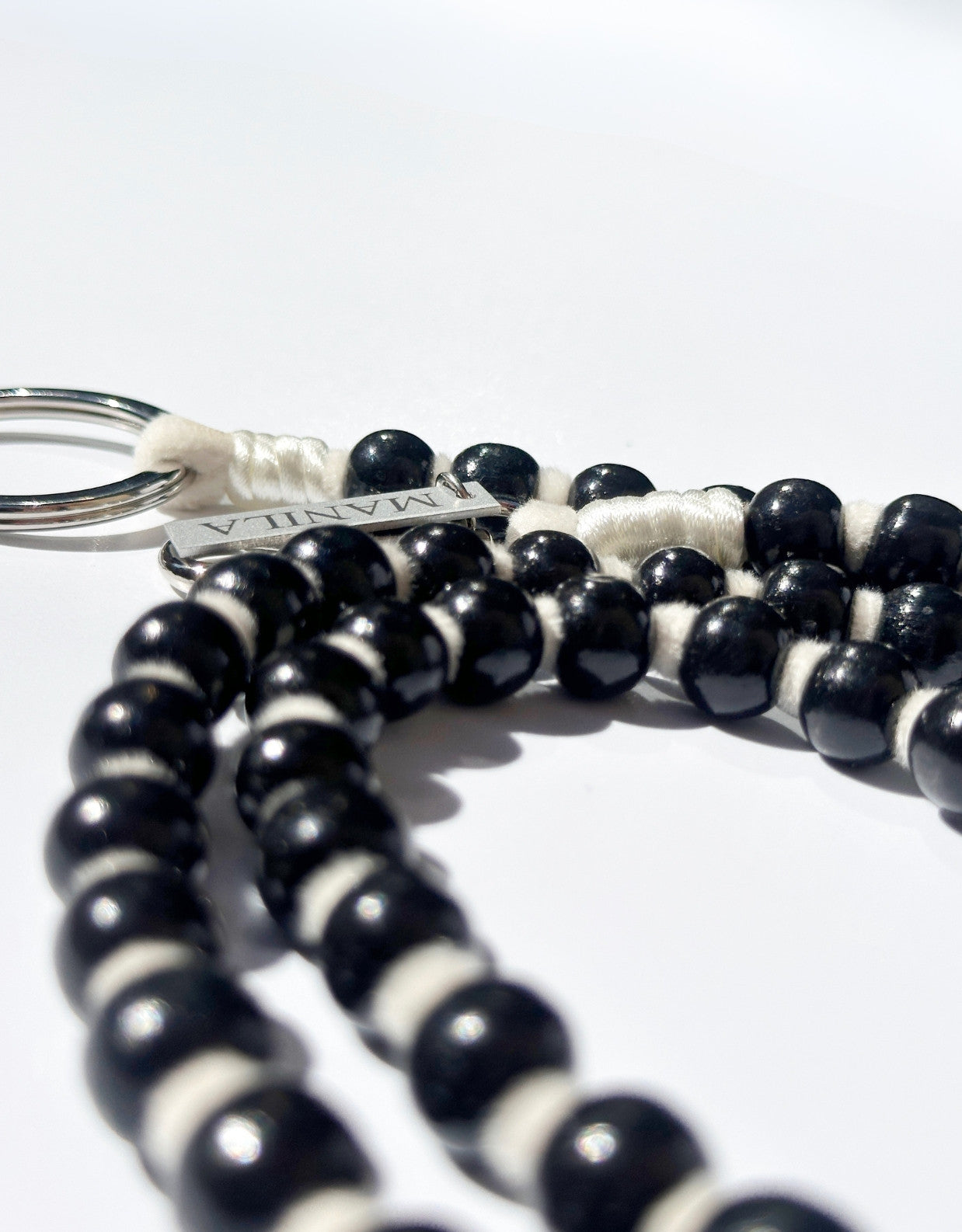 Lanière pour smartphone « Charito » à perles - 125 cm