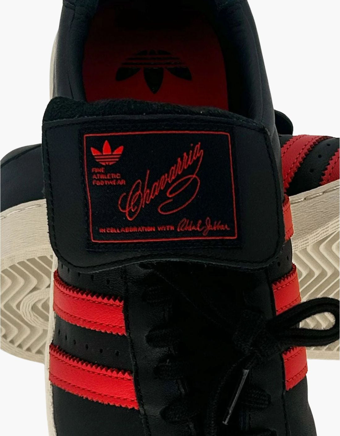 Zapatilla Chavarria Jabbar Low (Black / Red) - aWC