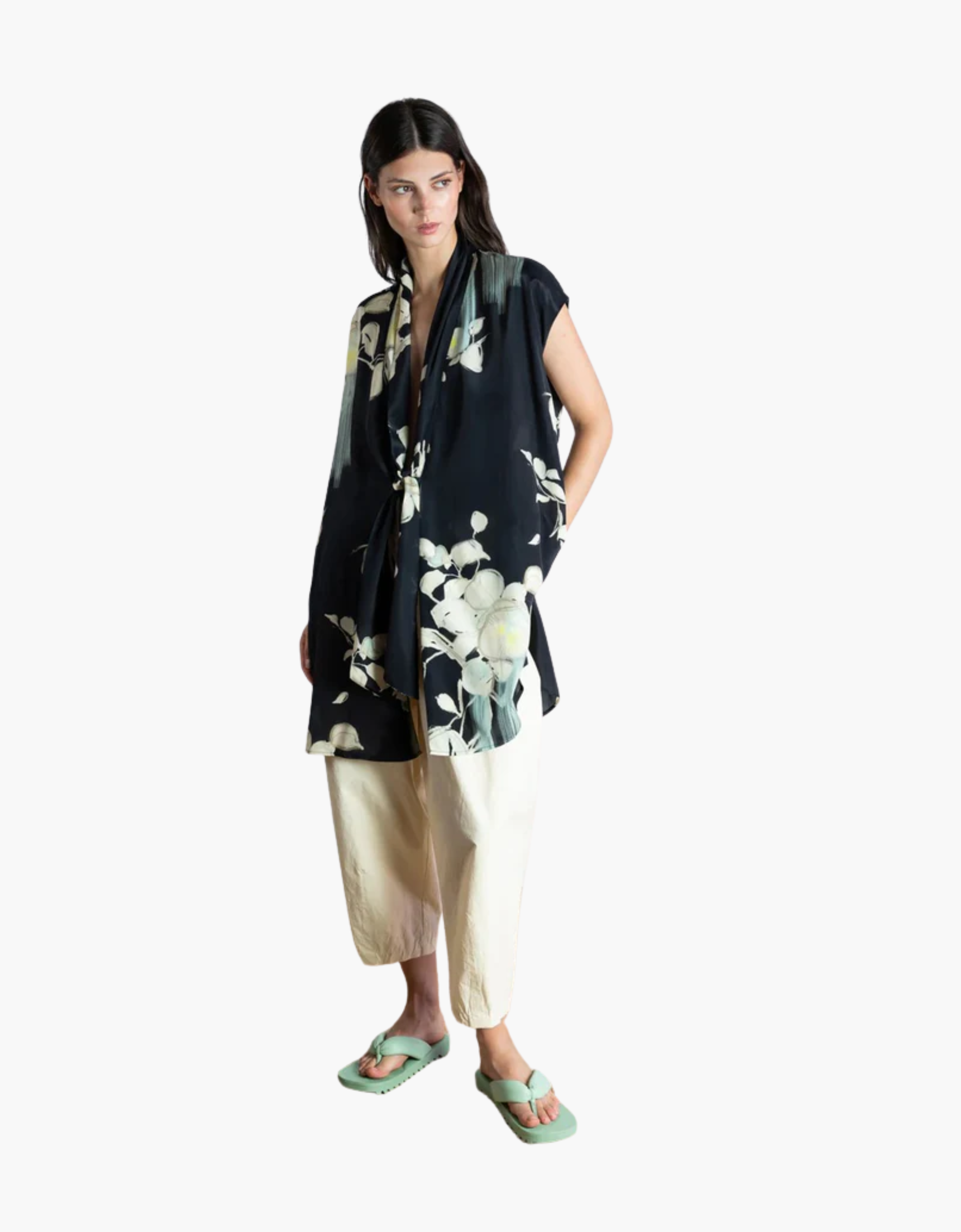 Kimono estampado con lazada frontal