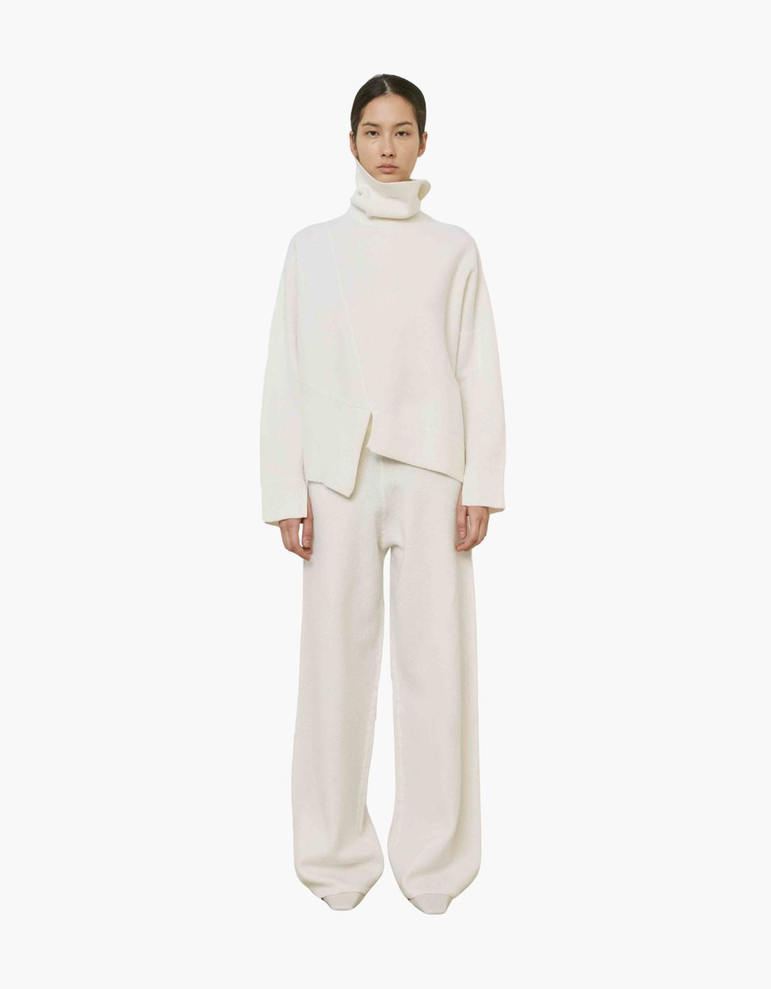 Jersey lana de cuello alto "Glicinia"