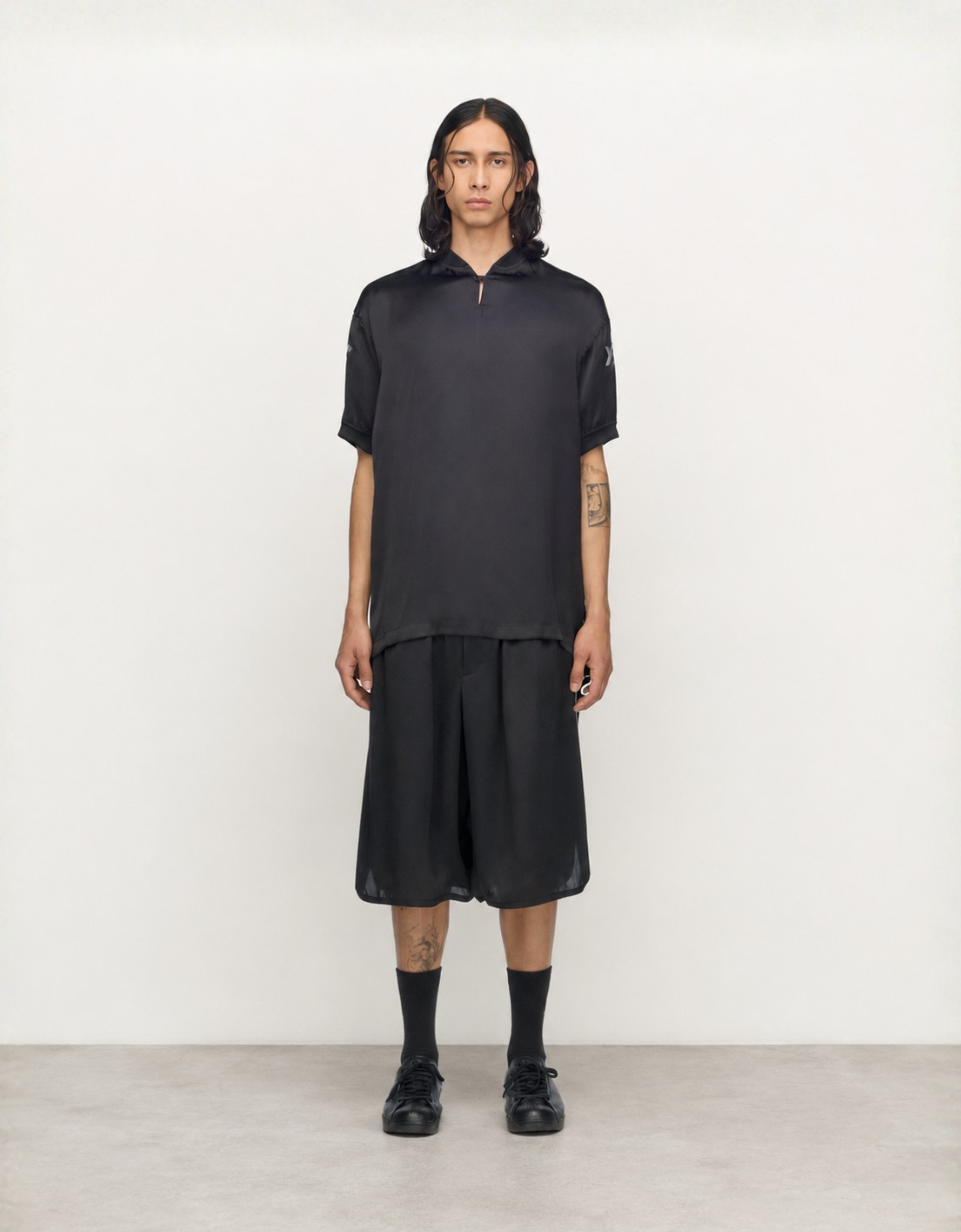 Bermuda satinada "Logo shorts" Y-3