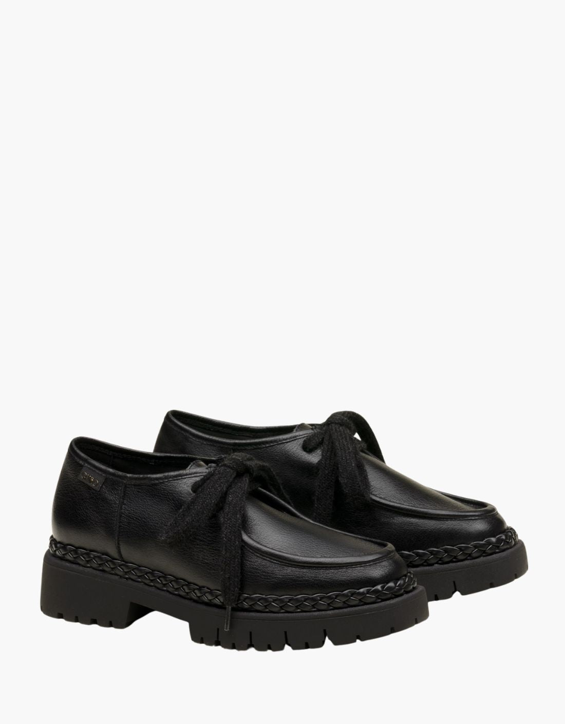 Zapato cerrado cordones "Candia"