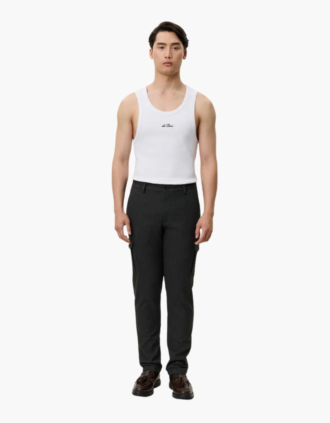 Pantalon recto "Cargo Herringbone"