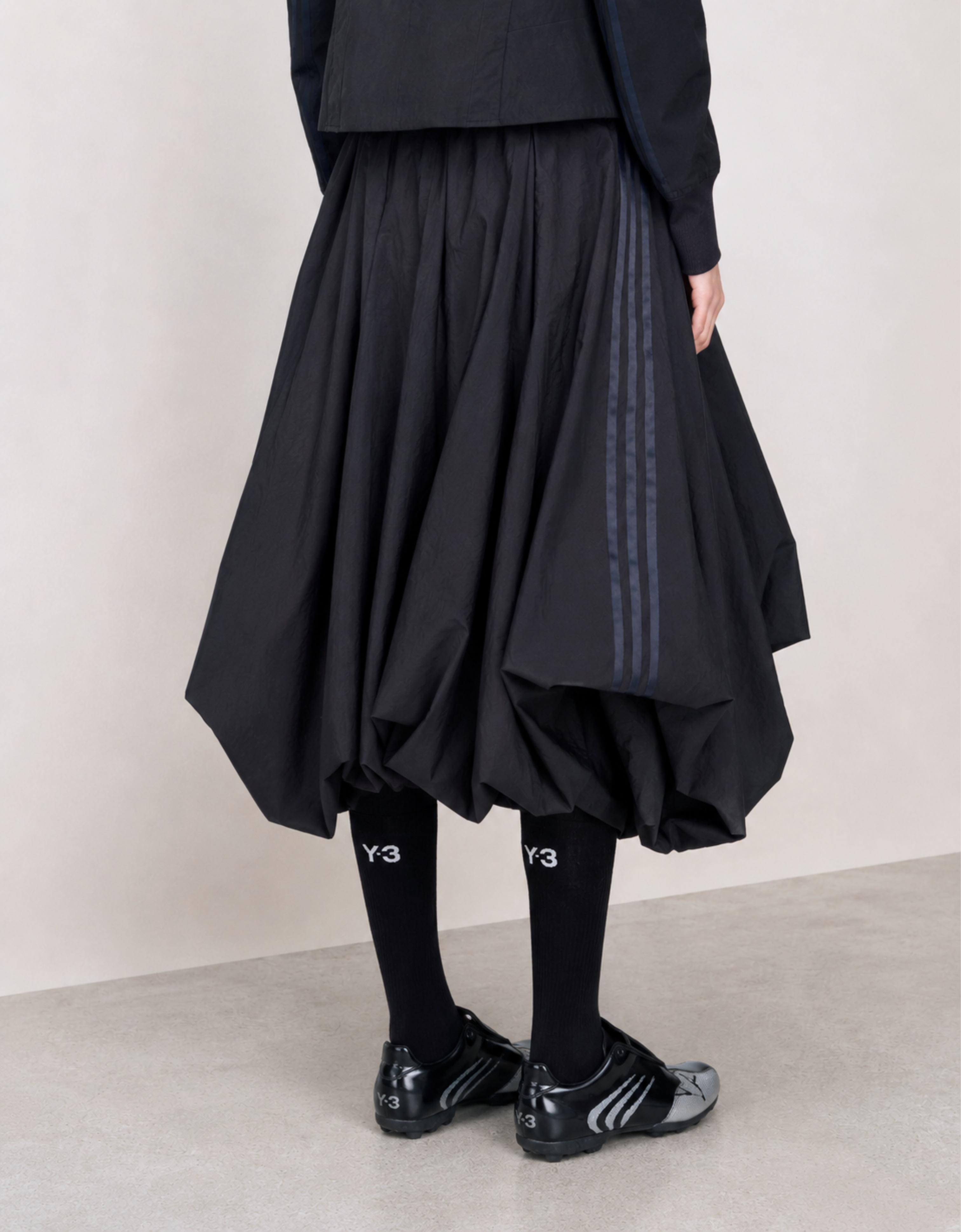 Asymmetrical skirt "Su" Y-3