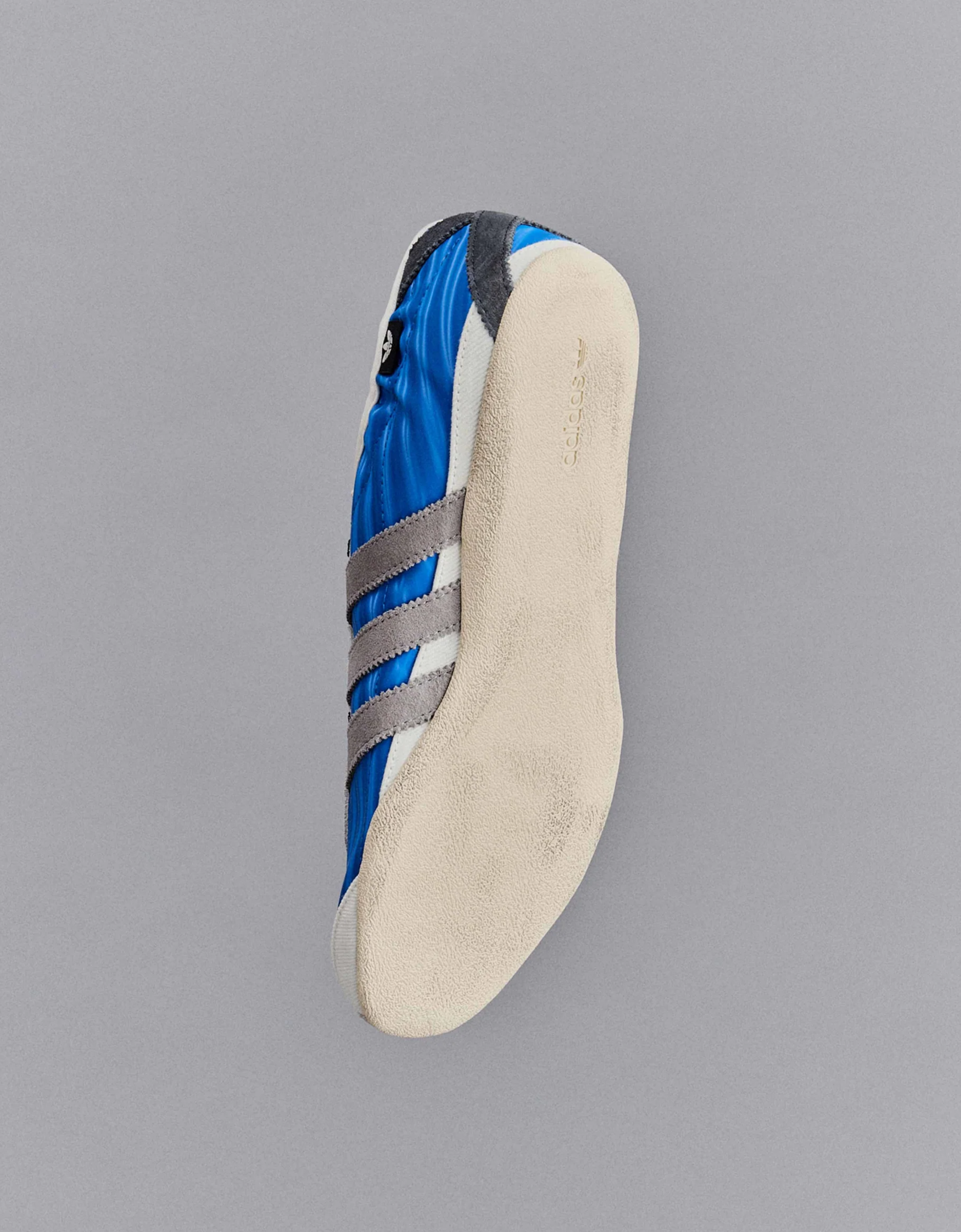 Zapatilla "Tokyo" Azul - ADIDAS X SFTM
