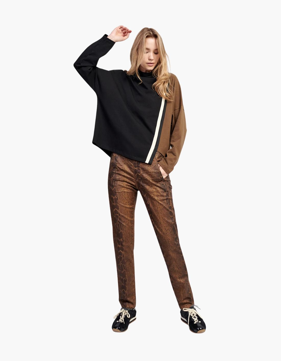 Camiseta en punto elástico "Urban Dynasty"