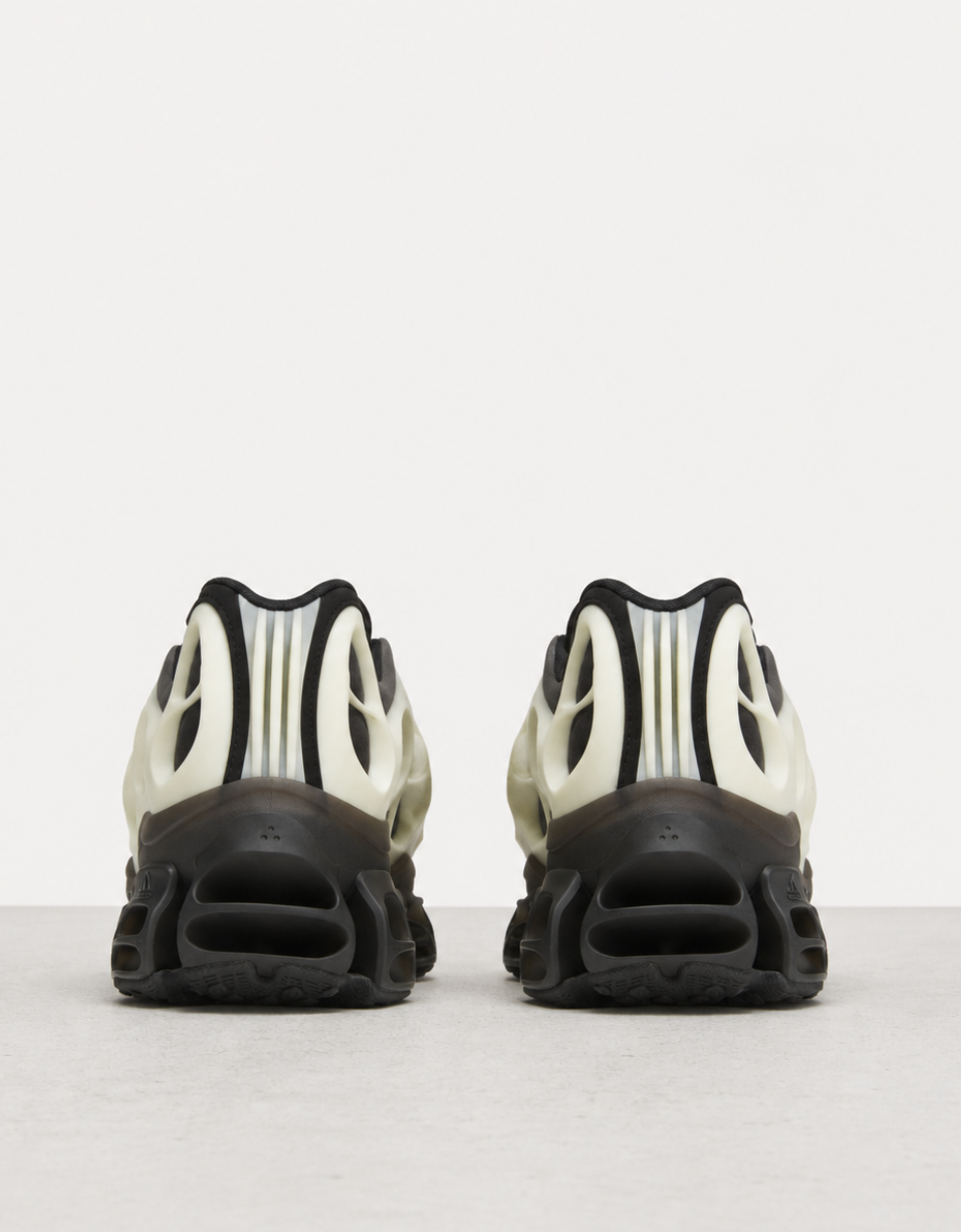 Zapatillas "CHAVARRIA MEGARIDE BONES" - aWC
