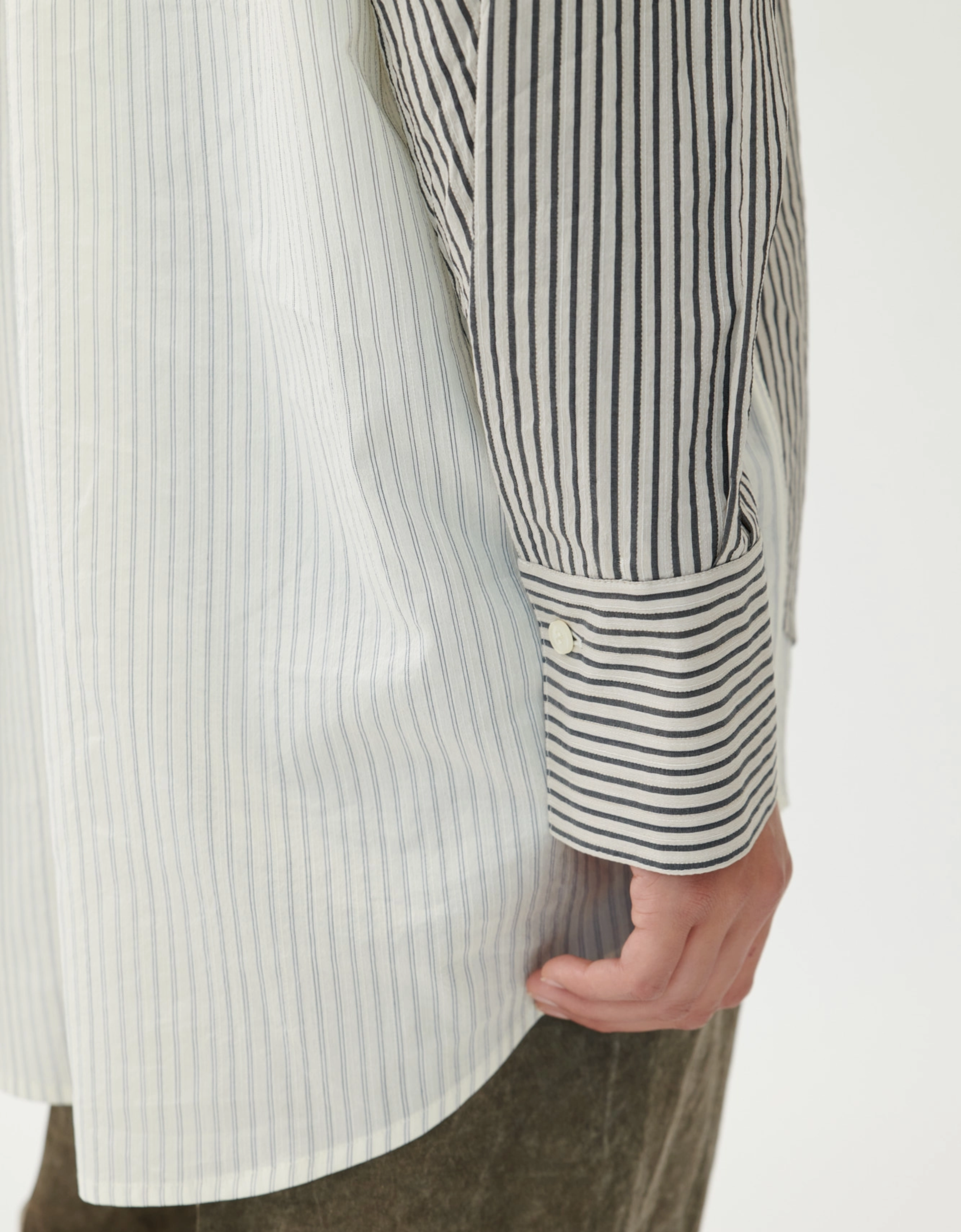 Camisa deconstruida "Mira"