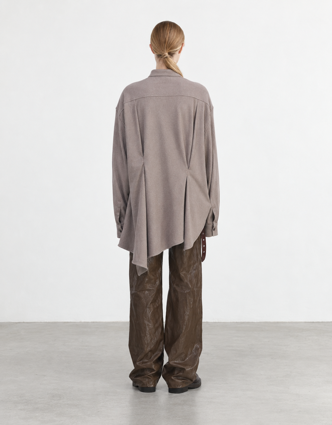 Camisa drapeada "Bias Drape Shirt"