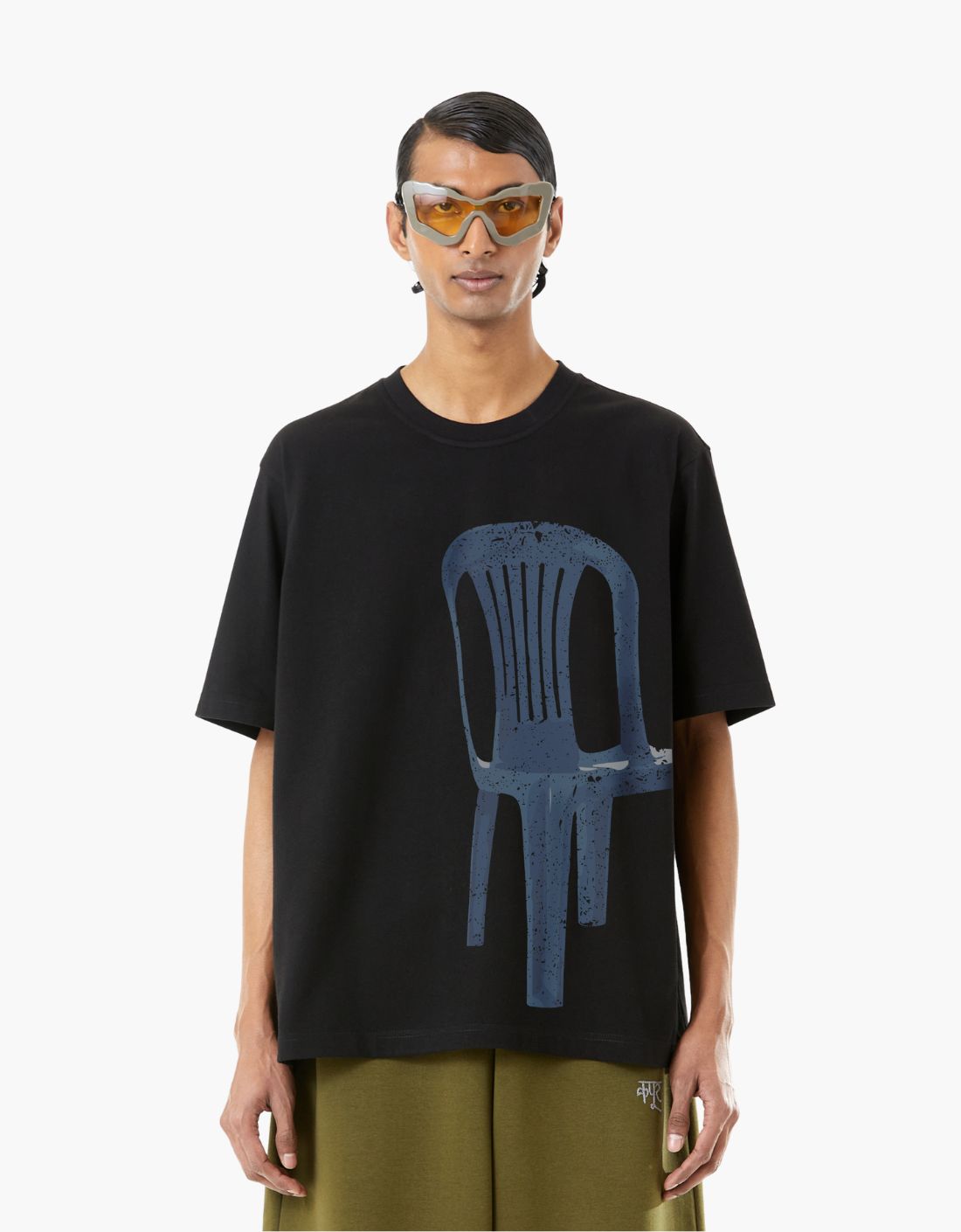 Camiseta con silla "Siṃhāsan - सिंहासन"