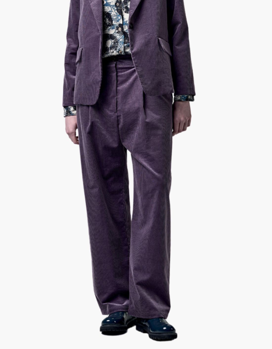 pantalon plissé en velours côtelé