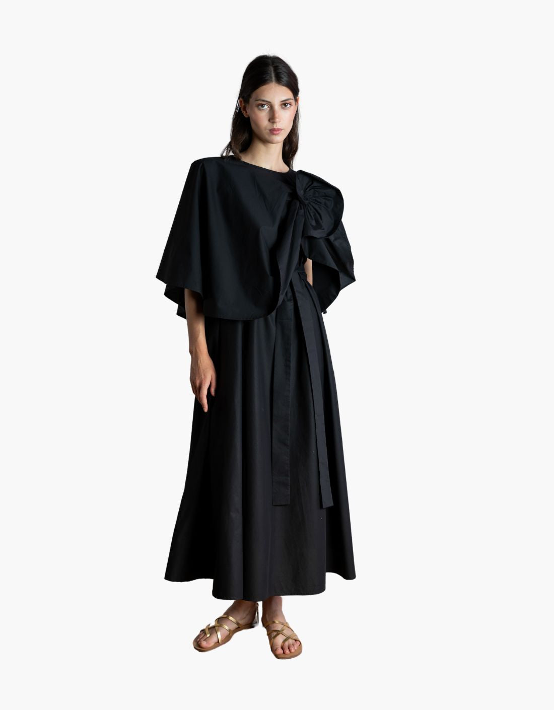 Vestido con Capa "Seraphina"