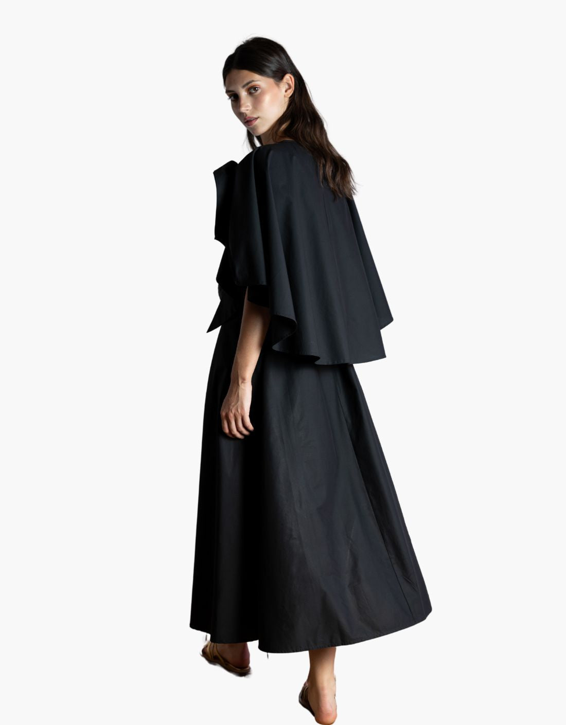 Vestido con Capa "Seraphina"