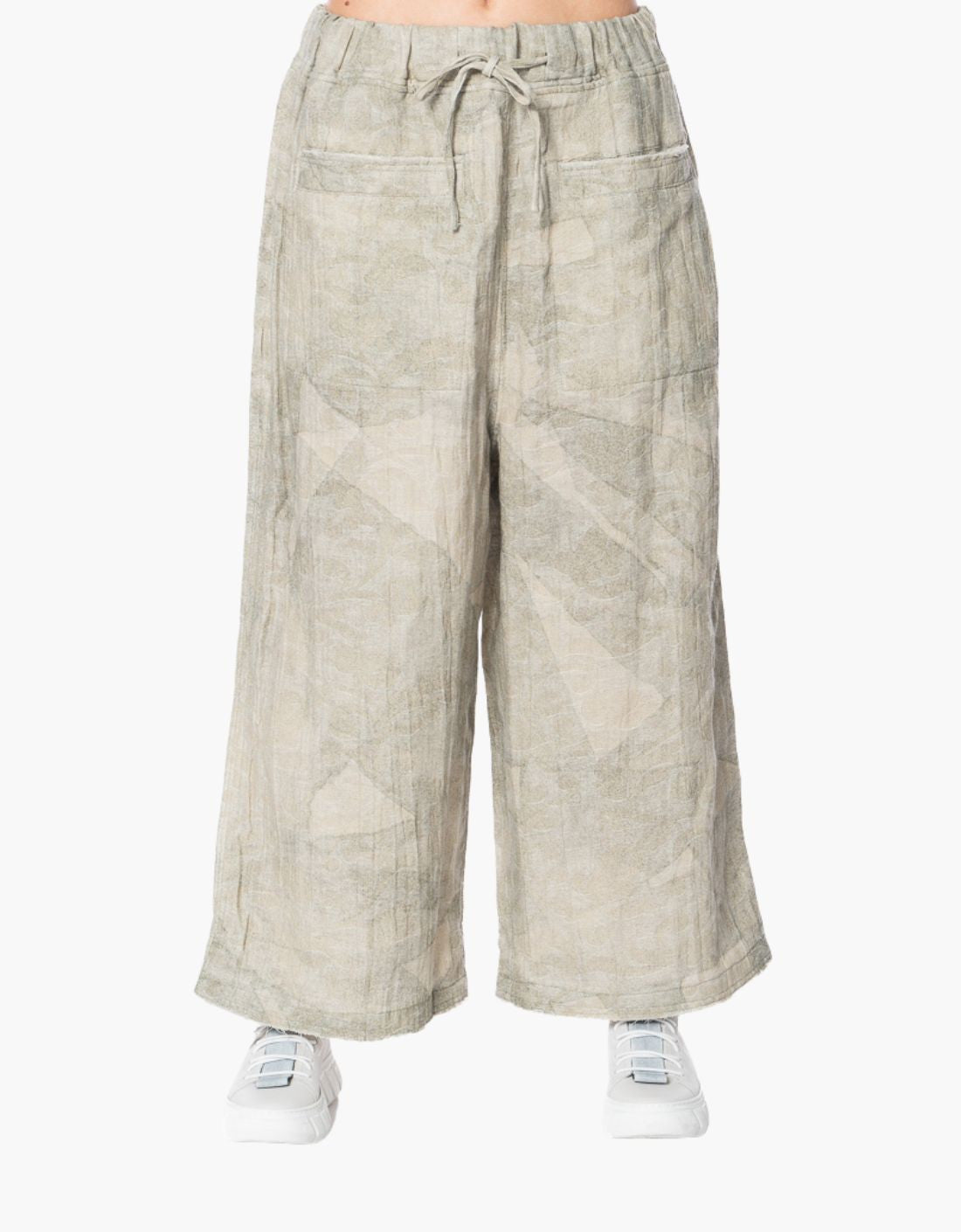 Pantalón ancho "Ayuda"