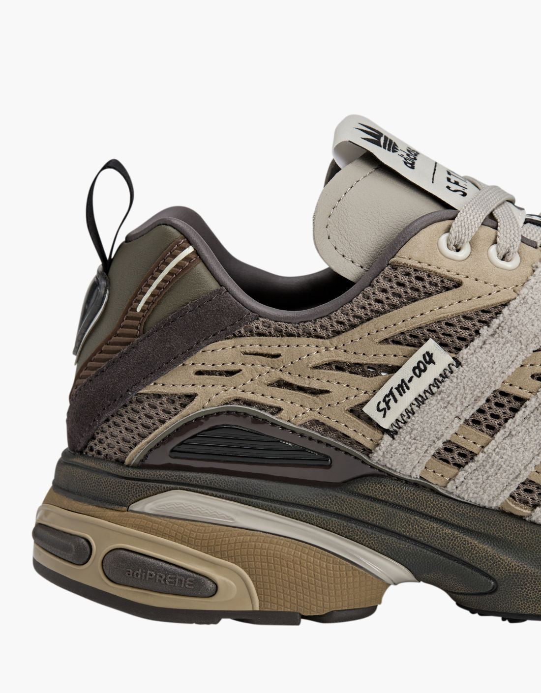 Zapatilla "Adistar Cushion" - ADIDAS X SFTM // MARRÓN