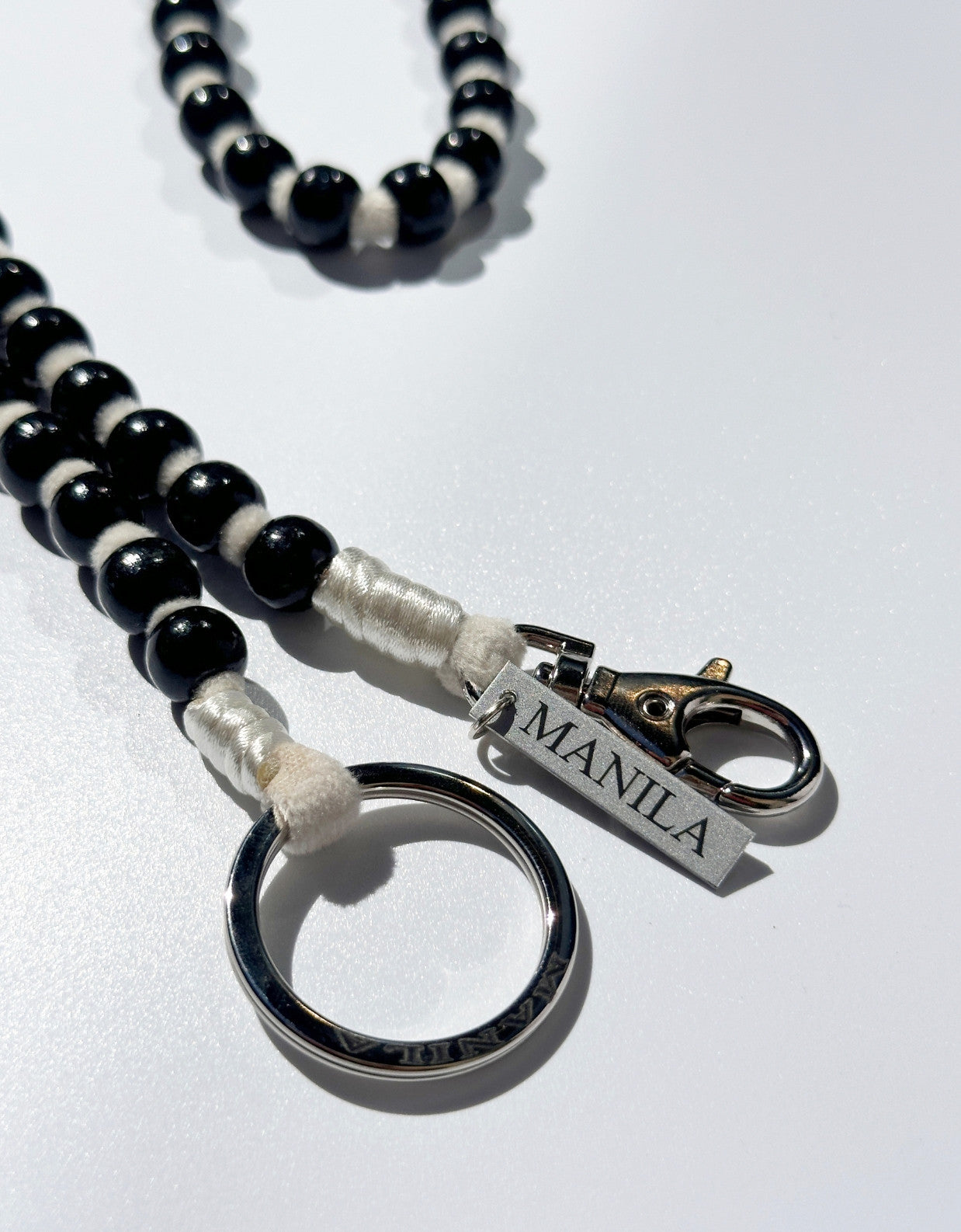 Lanière pour smartphone « Charito » à perles - 125 cm