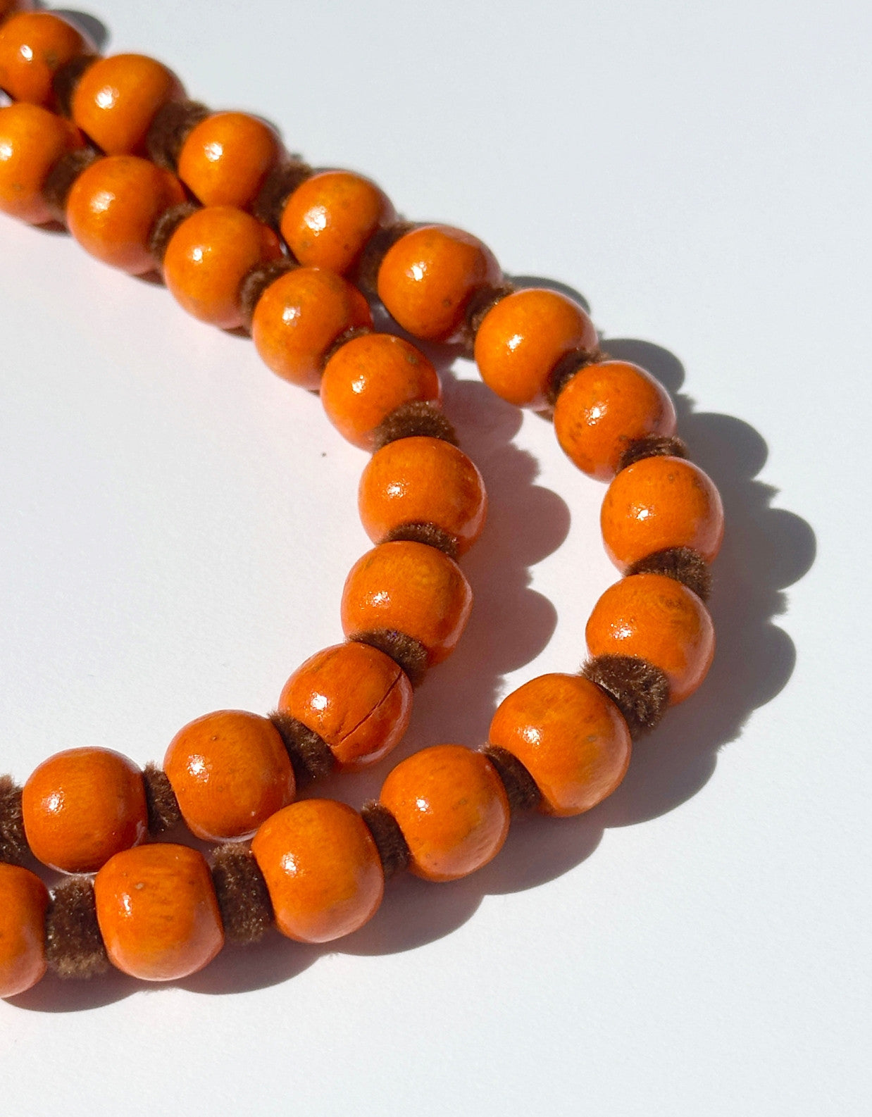 Lanière pour smartphone « Charito » à perles - 125 cm