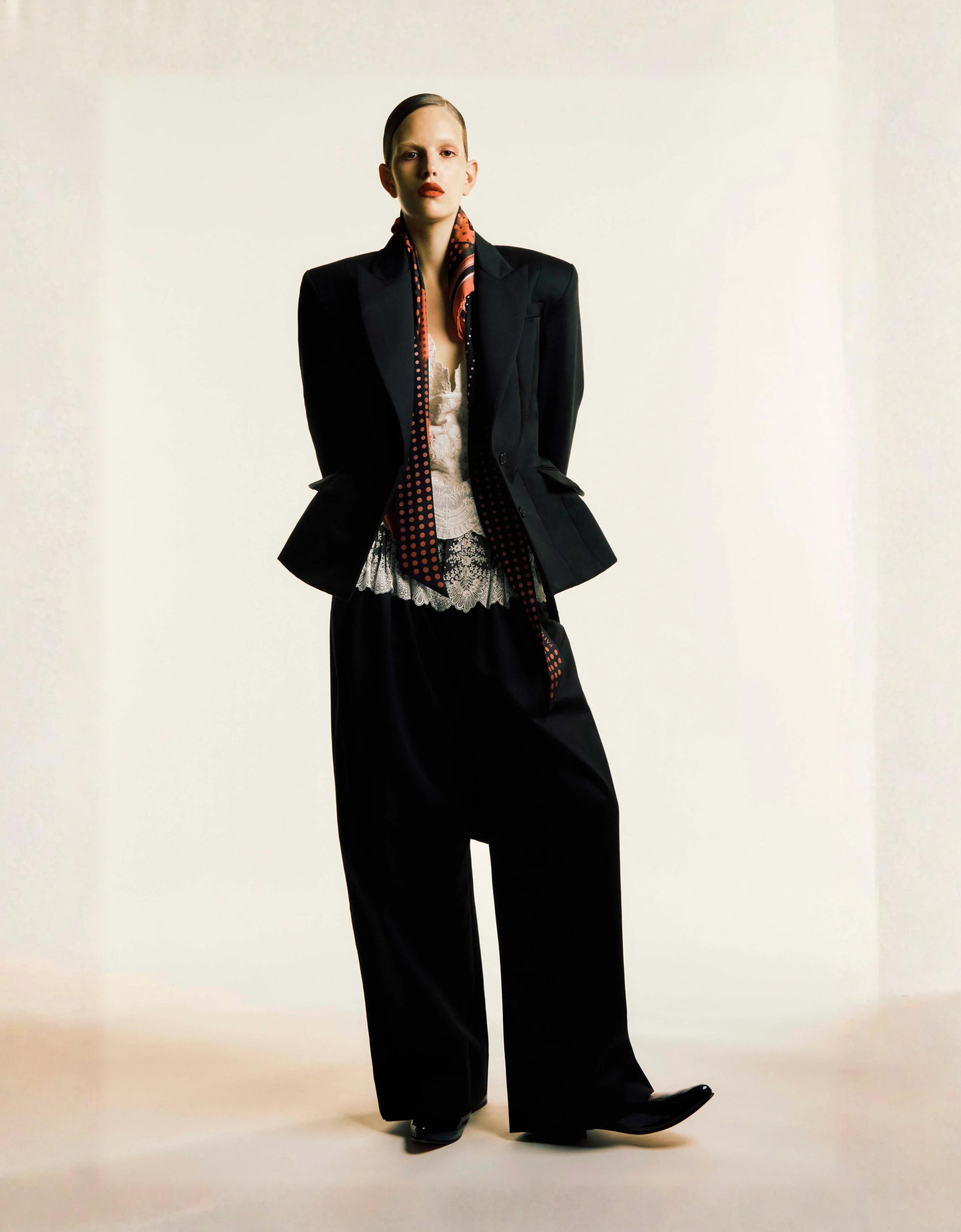 Pantalon con puntilla "Cocoon"