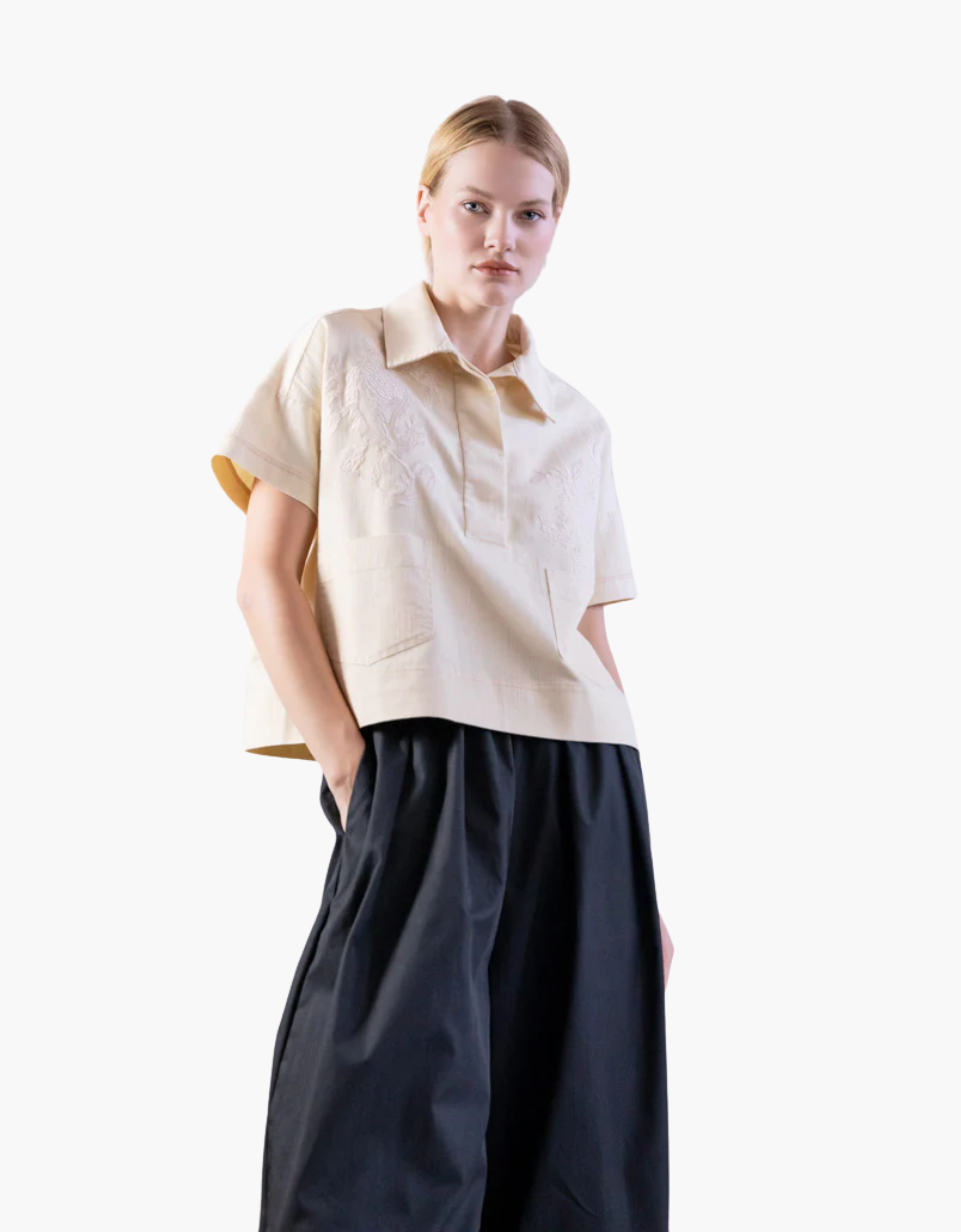 Camisa tejido bordado