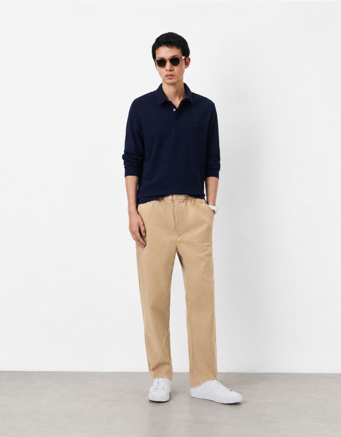Pantalón chino de sarga