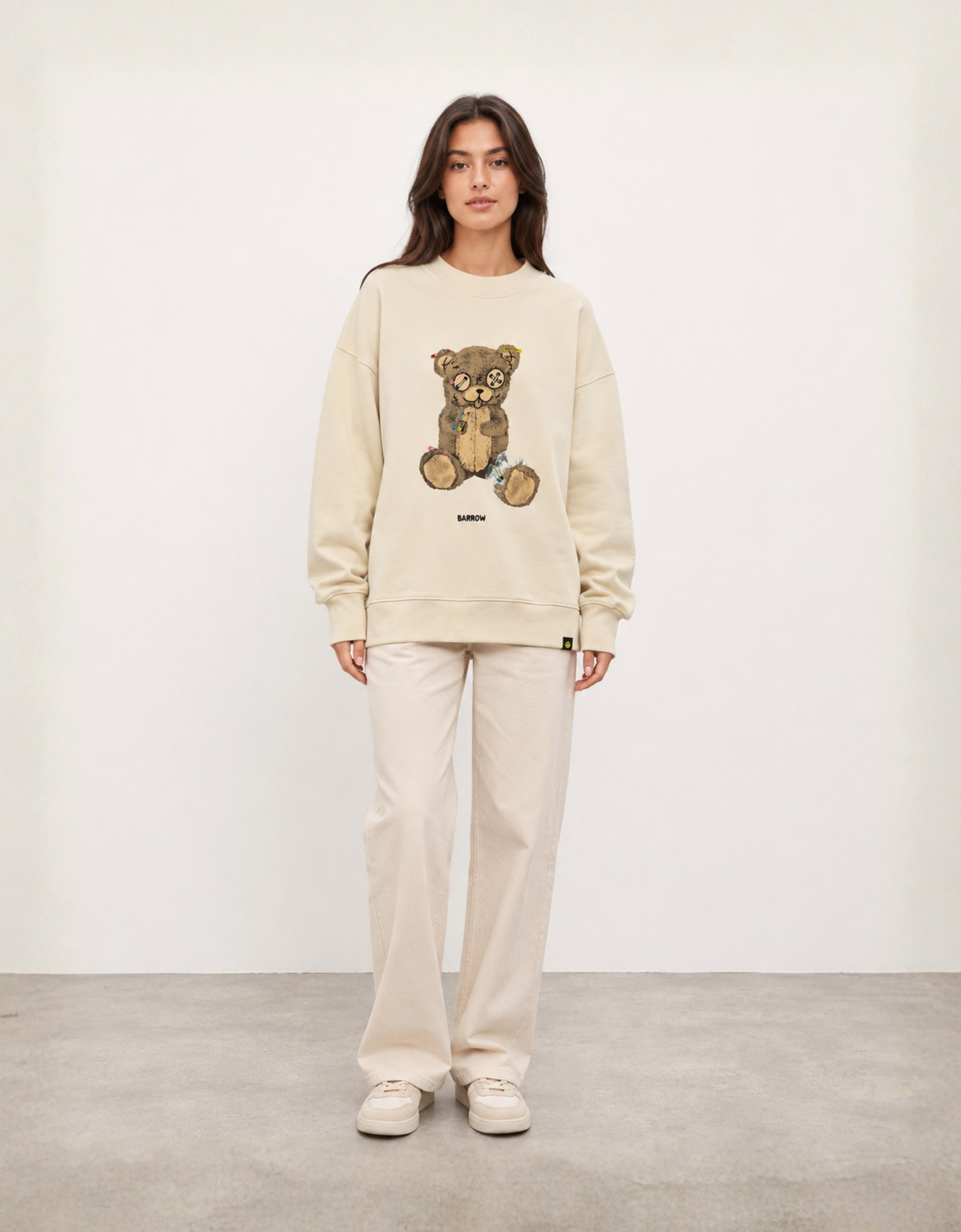 Sudadera con imperdibles "Pin Bear"