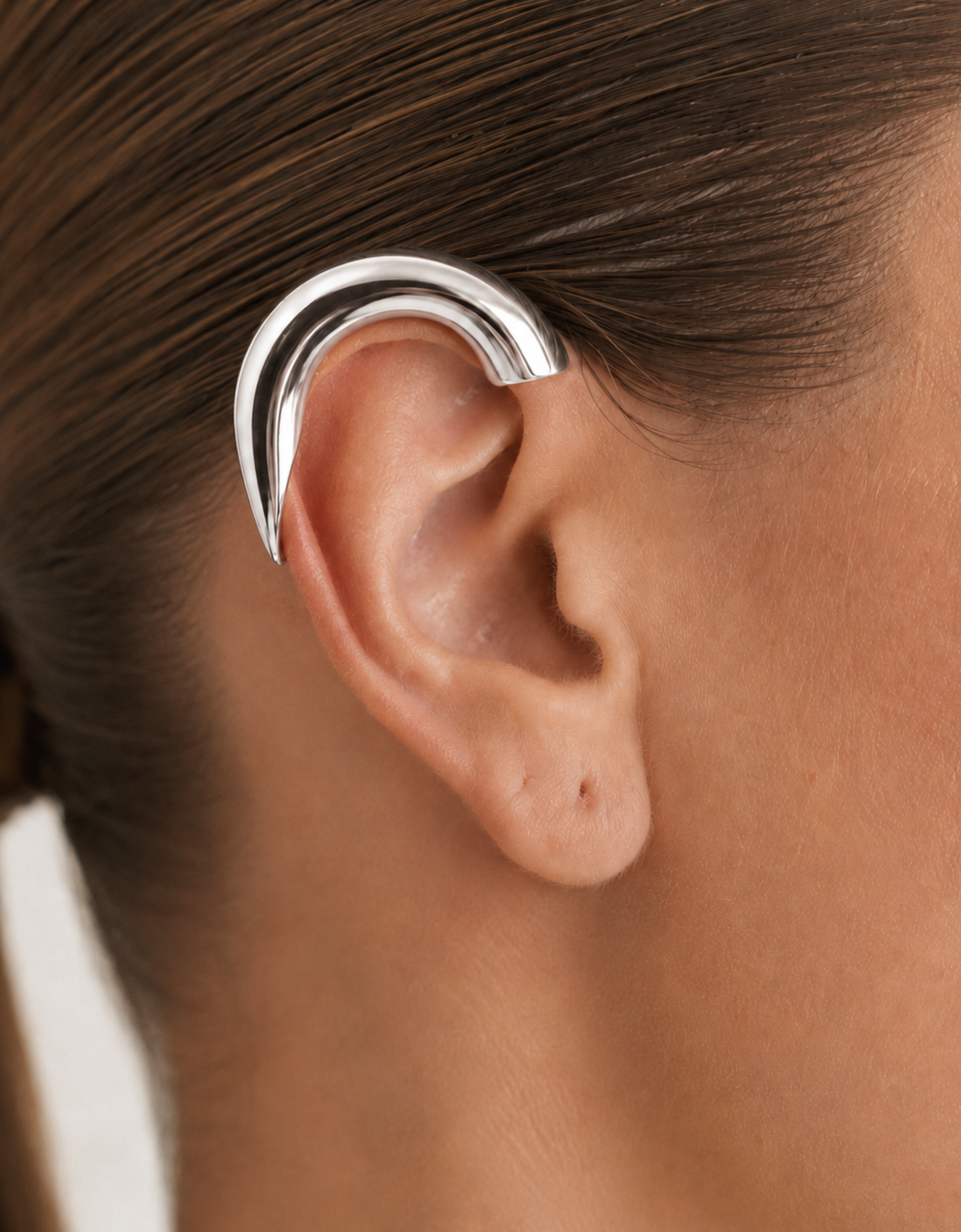 Pendiente "BIONIC Earcuff"