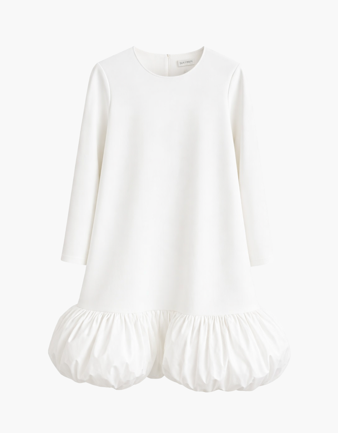 Robe blanche à volants