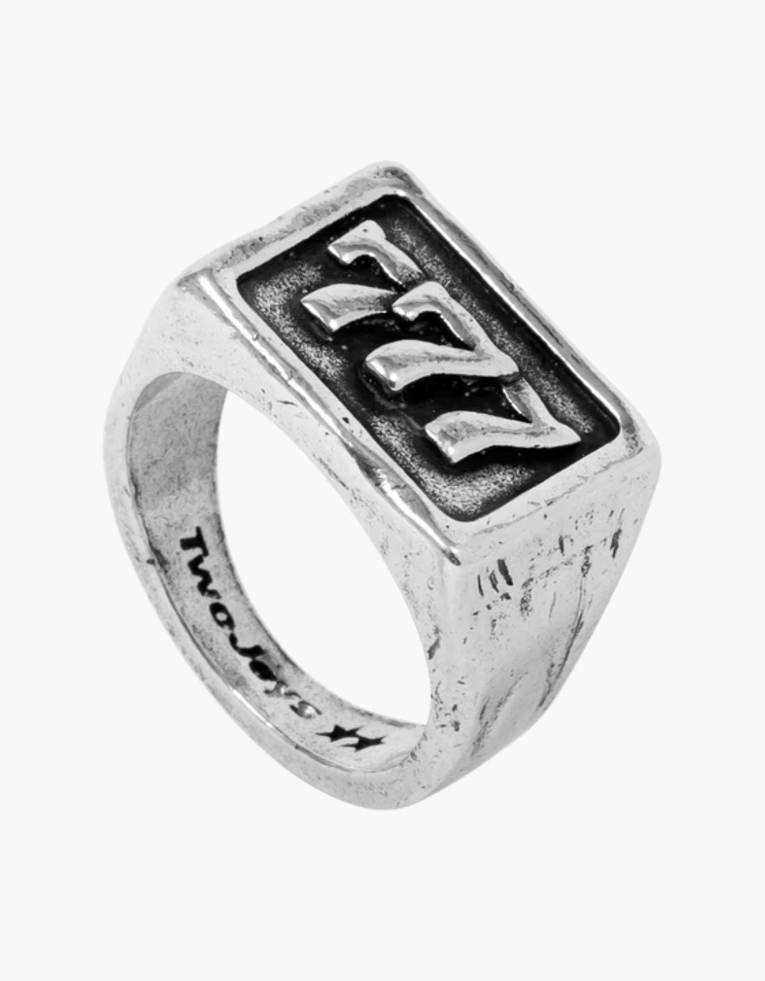Anillo "777"