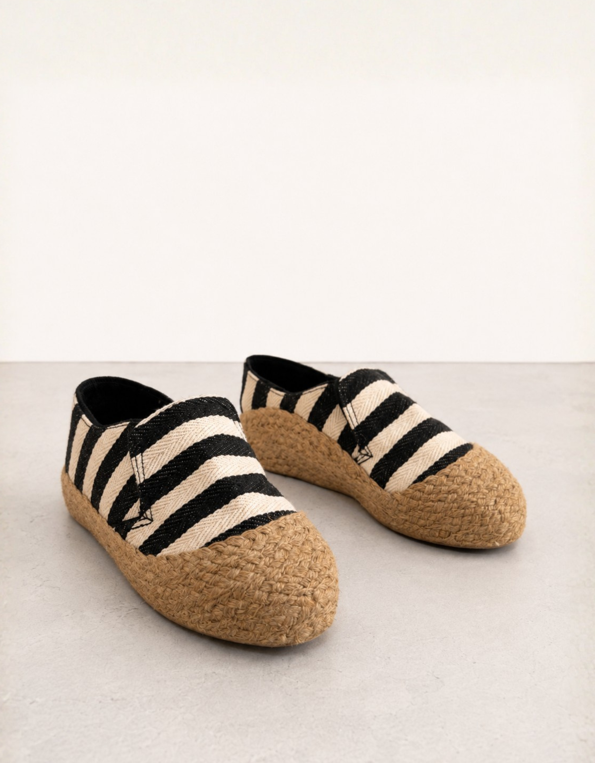 Alpargatas - Black Stripes #34 – vista 3