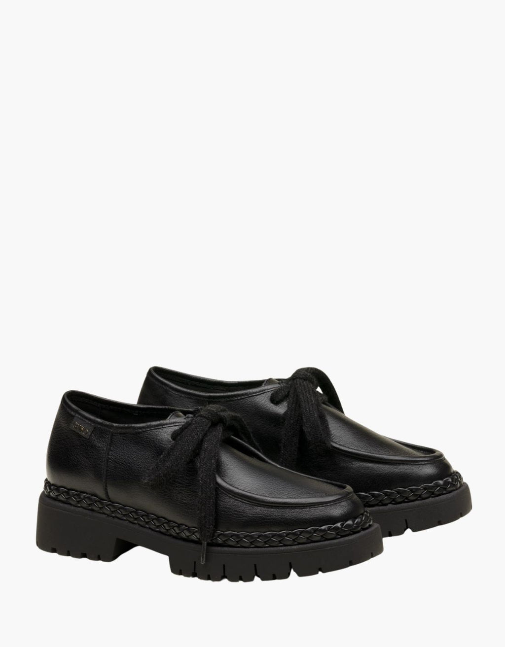 Zapato cerrado cordones "Candia"