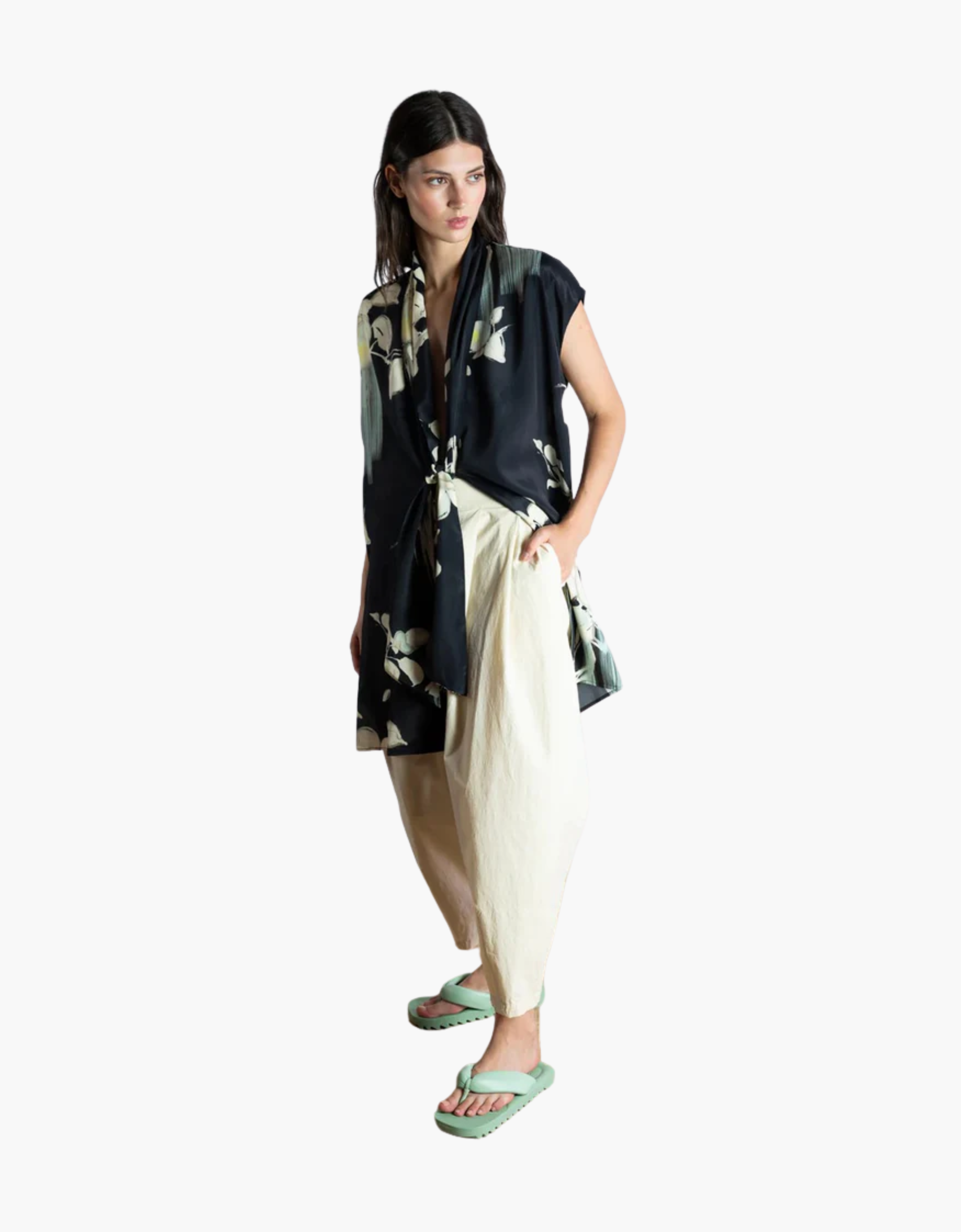 Kimono estampado con lazada frontal