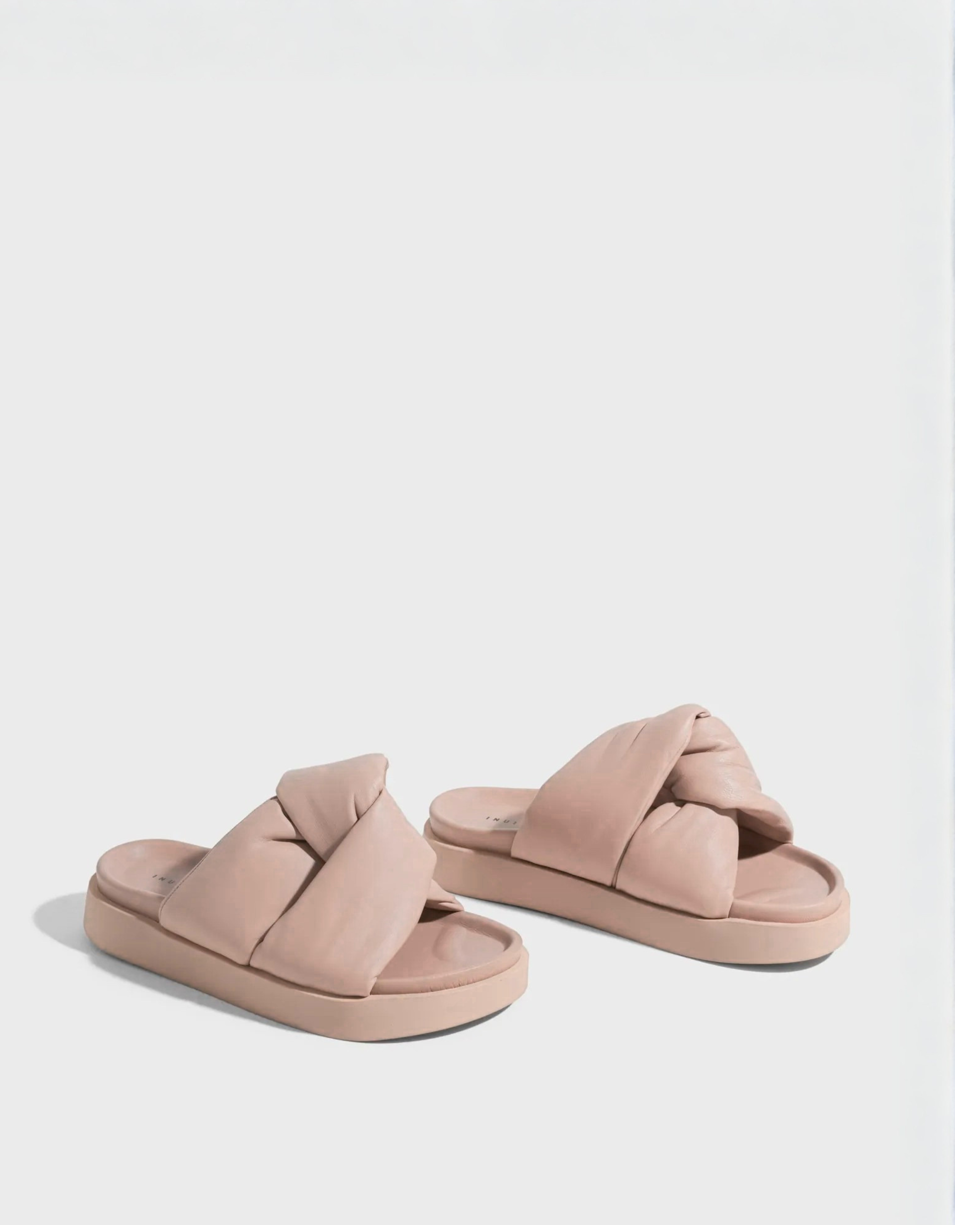 Sandalias de piel acolchadas
