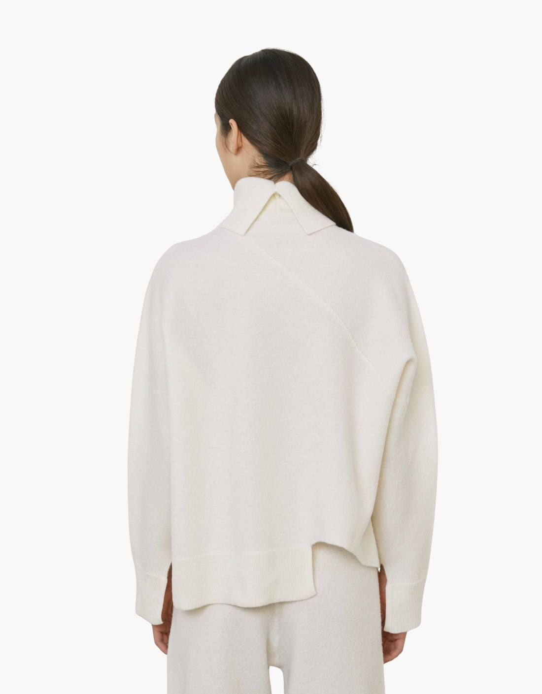 Jersey lana de cuello alto "Glicinia" – vista 3