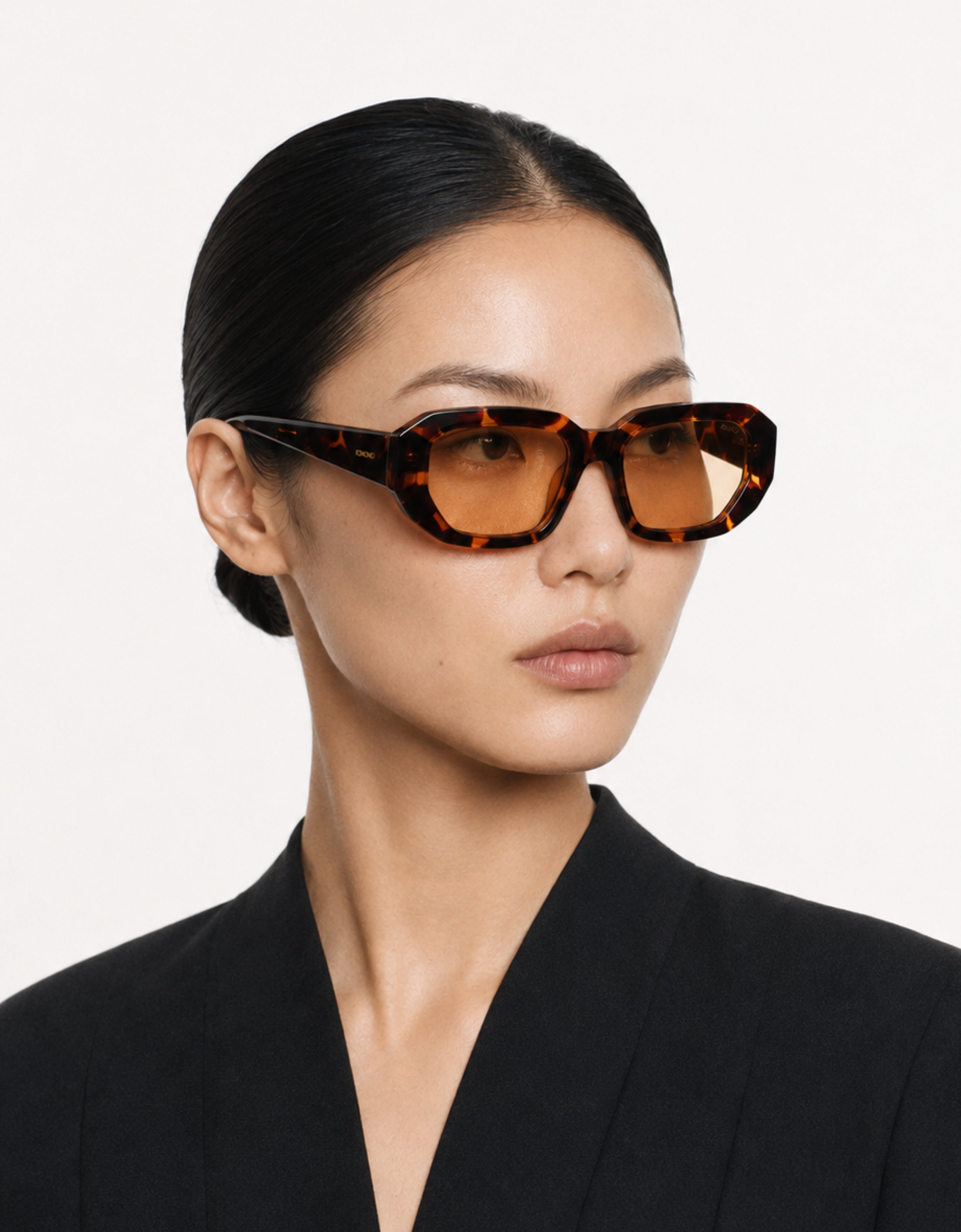 "Lana Blush" glasses