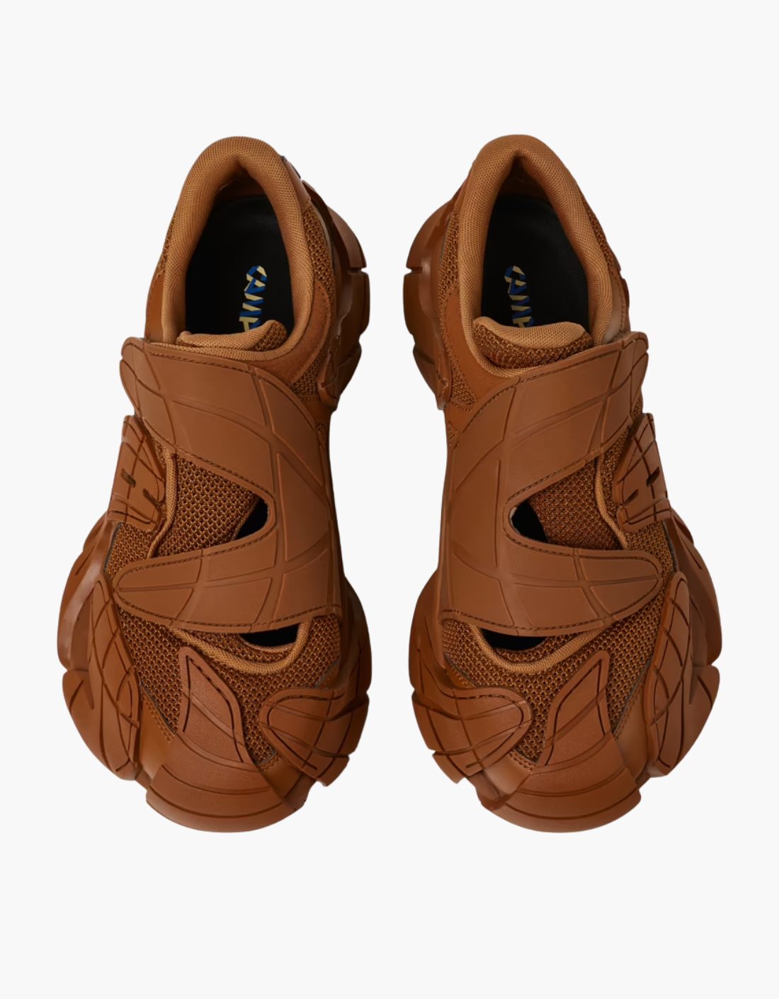 Zapatillas de tejido marrones semiabiertas "Tormenta" - Camper LAB