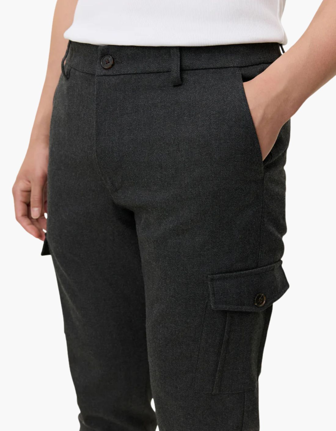 Pantalon recto "Cargo Herringbone"