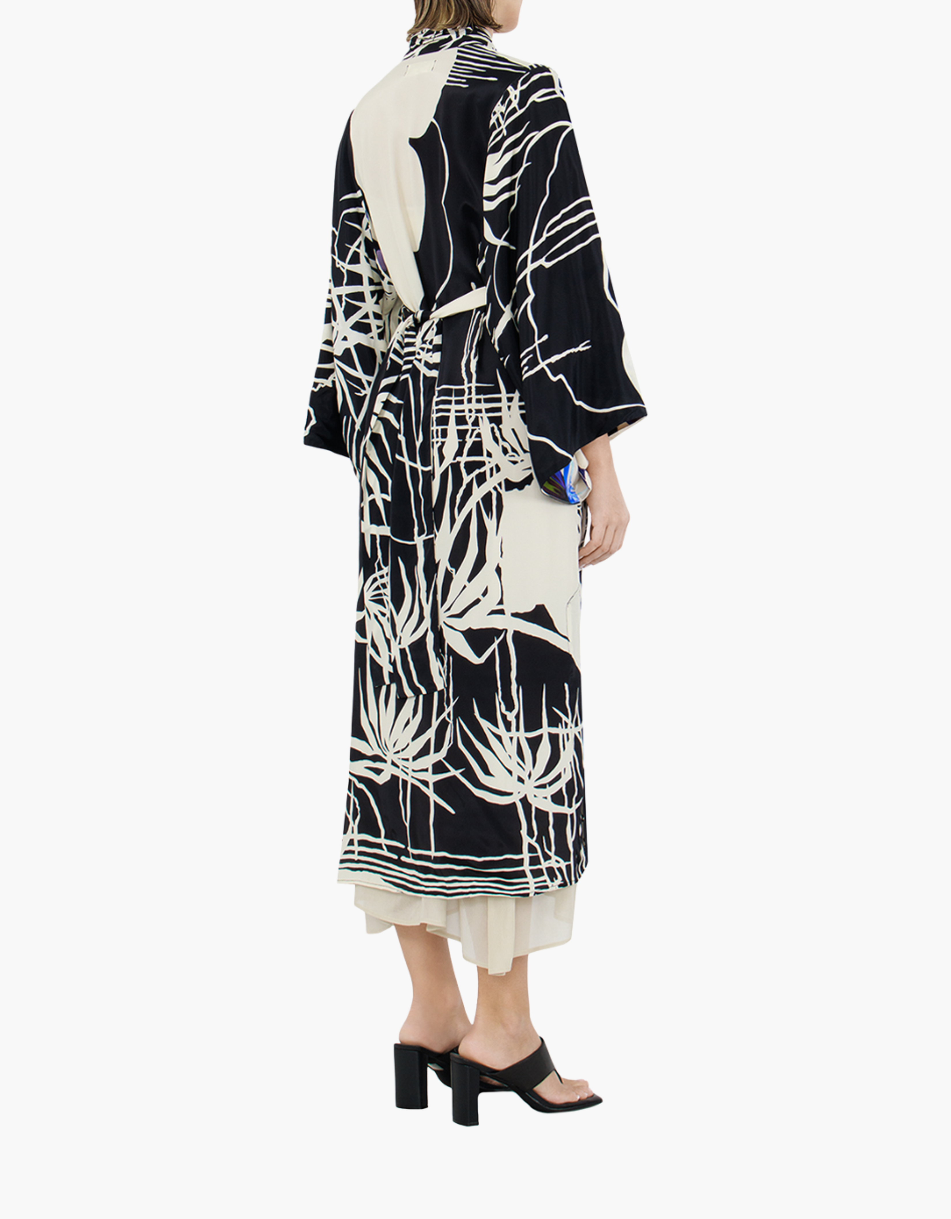 Kimono largo fluido "Print en blanco y negro"