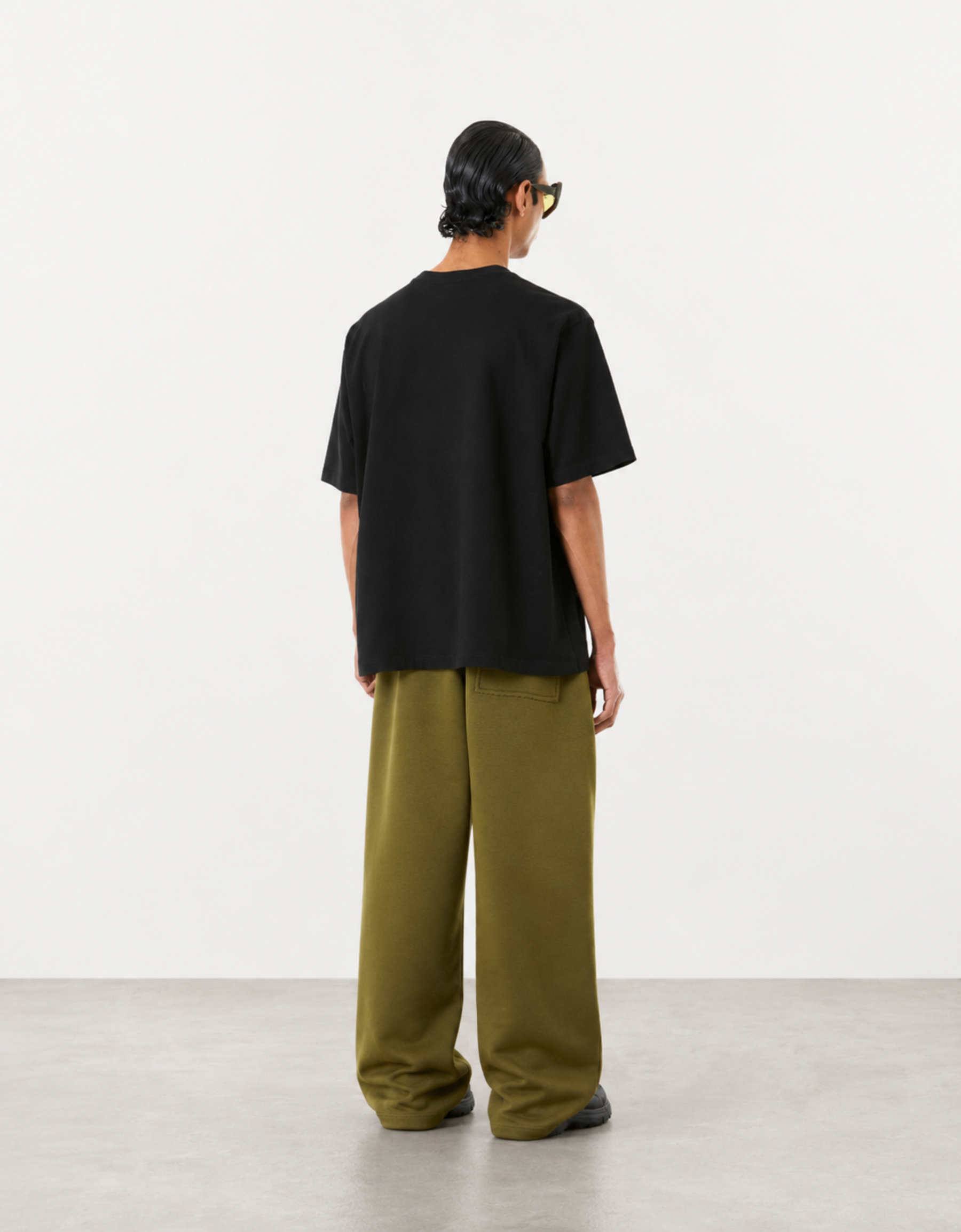 T-shirt avec chaise "Siṃhāsan - सिंहासन"