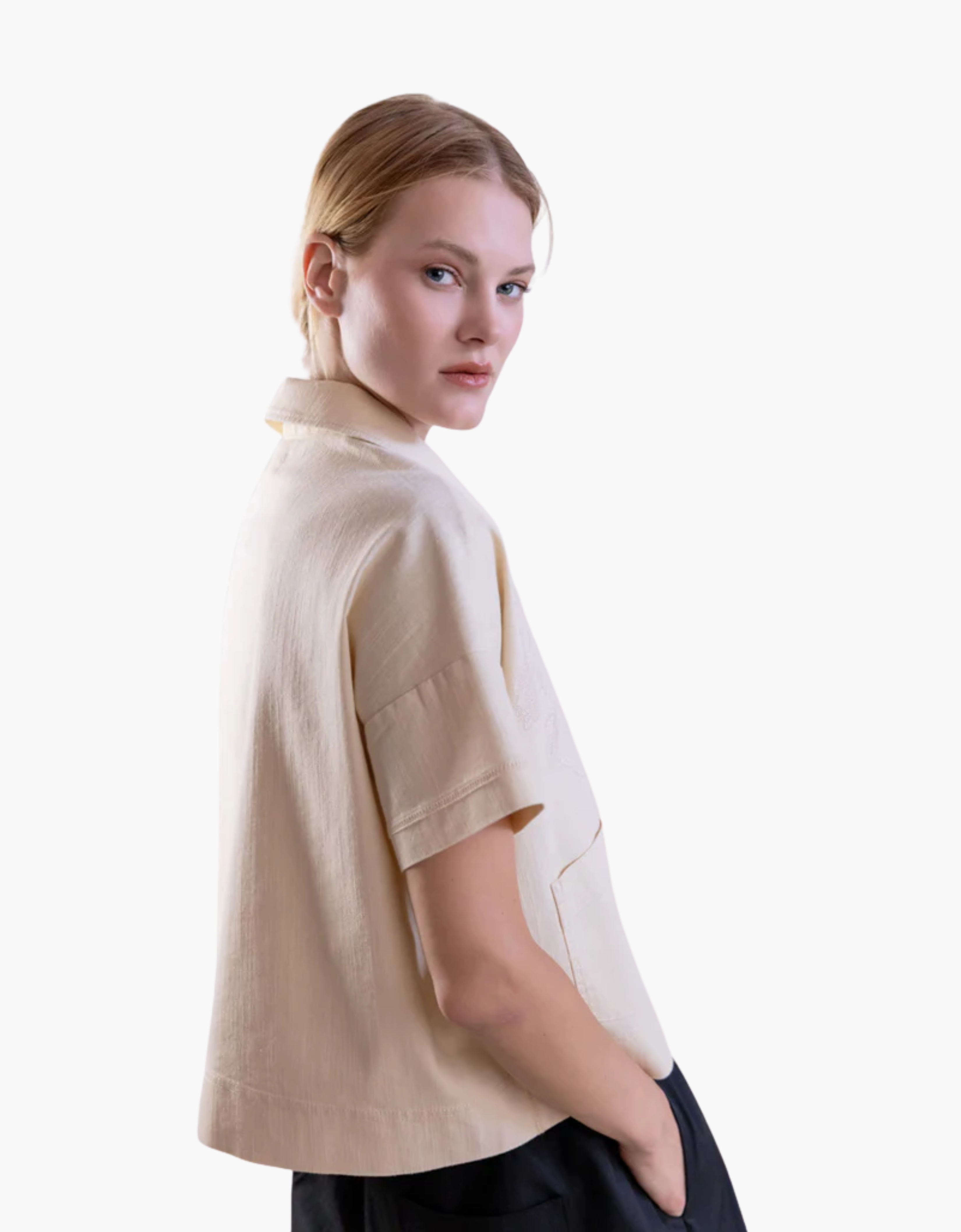Camisa tejido bordado