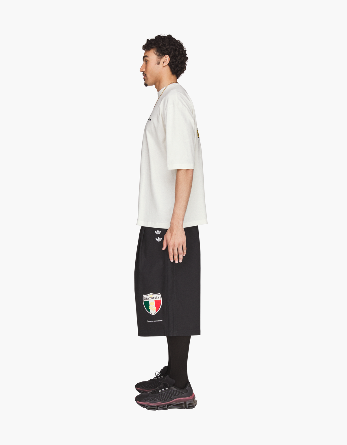 Camiseta "GRÁFICO CHAVARRIA" - aWC