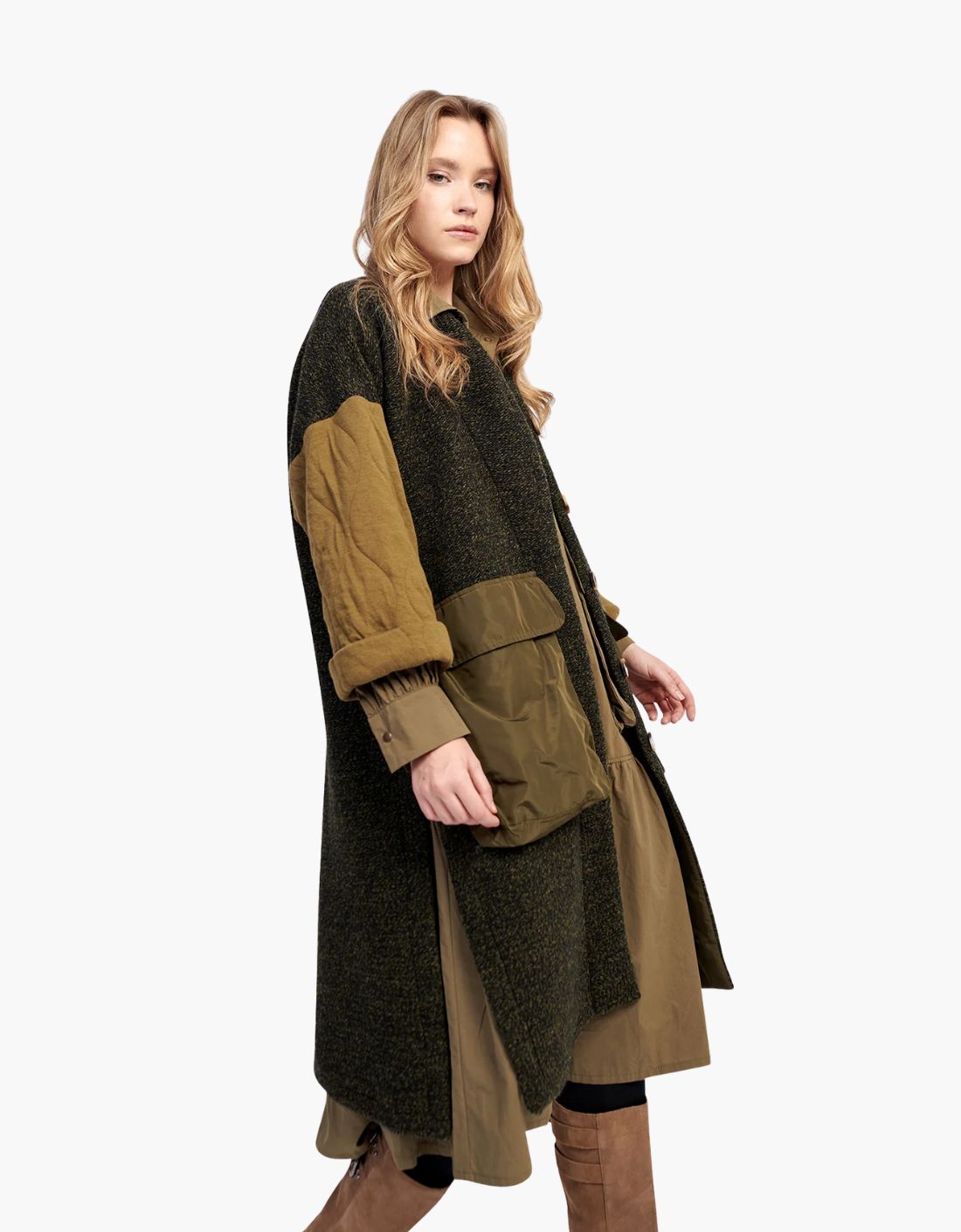 Abrigo maxi en punto con mangas acolchadas "Urban Citadel"