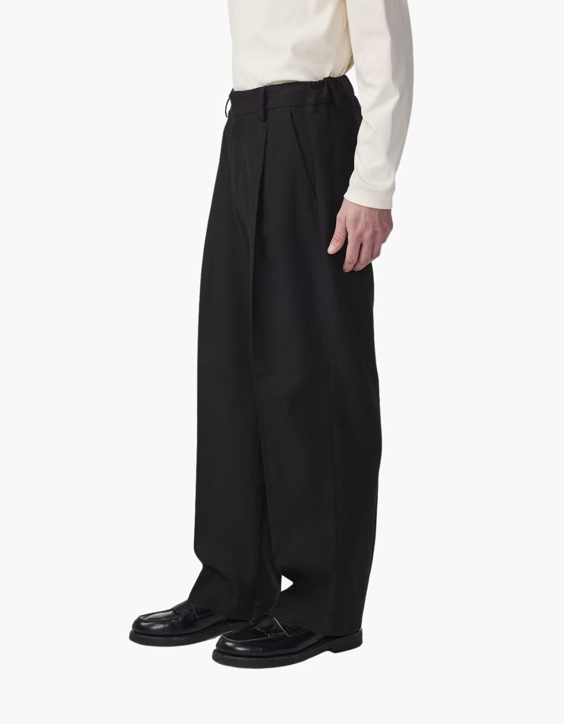 Pantalon lana relaxed "Kay" – vista 4