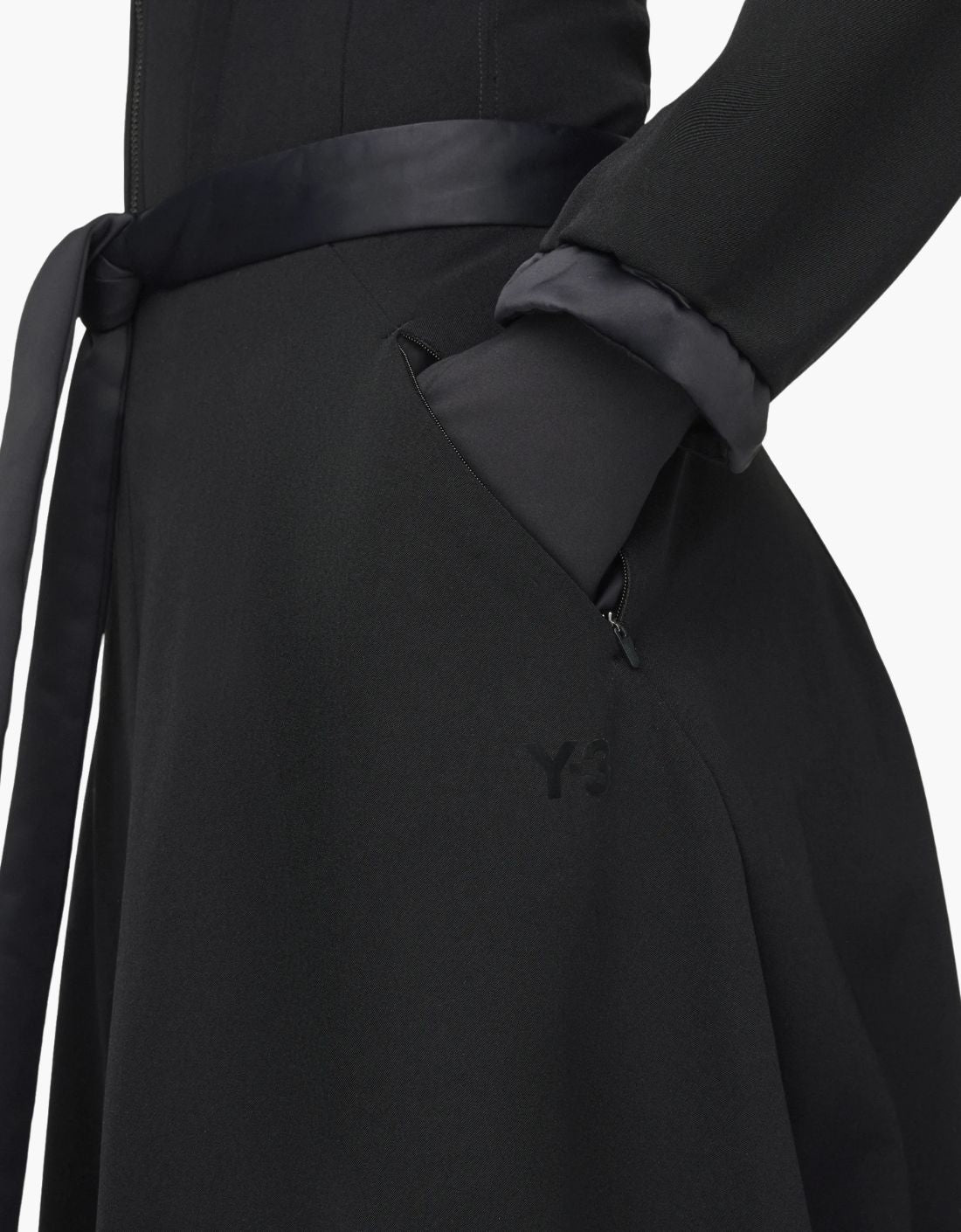 Padded belted skirt