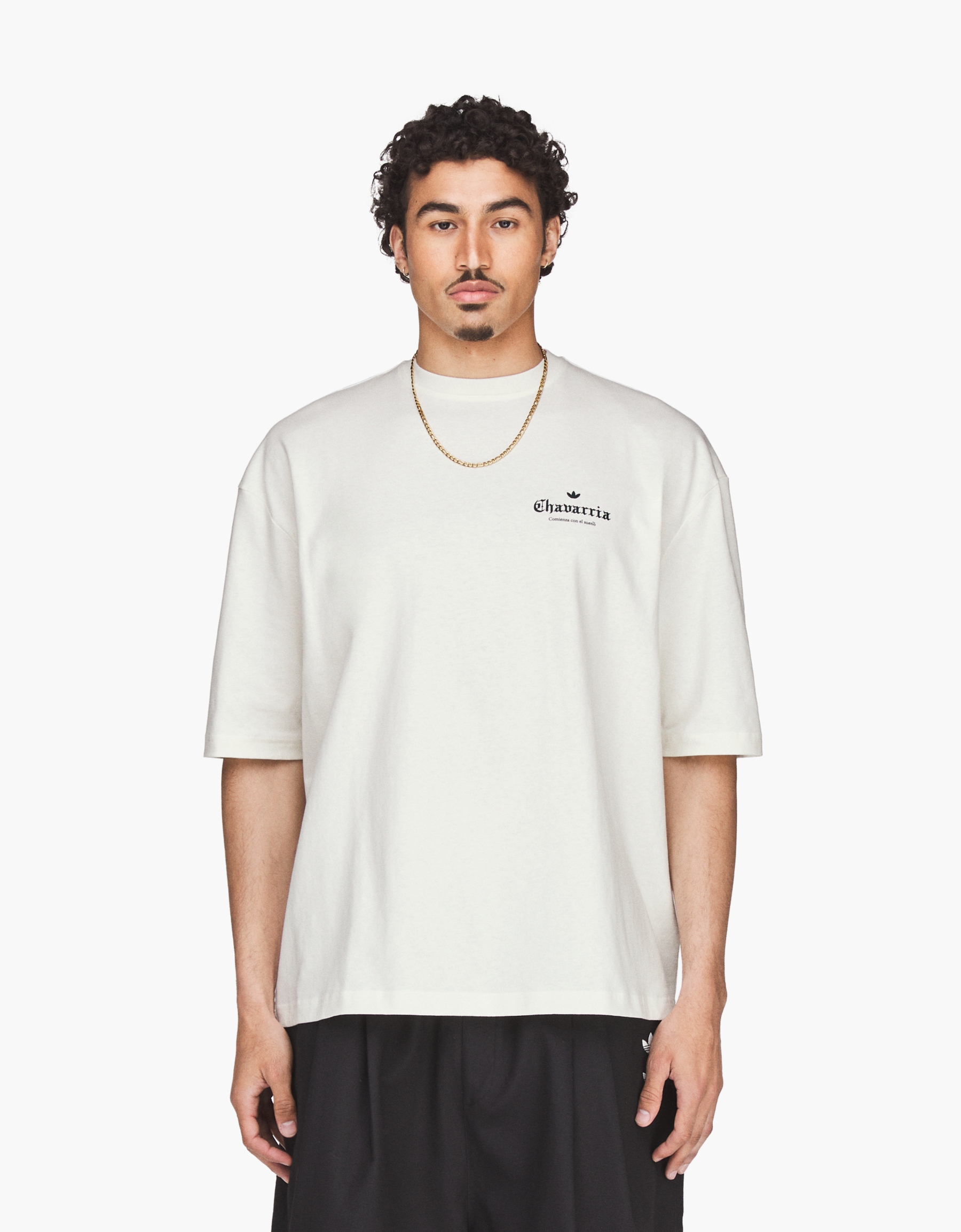 Camiseta "GRÁFICO CHAVARRIA" - aWC