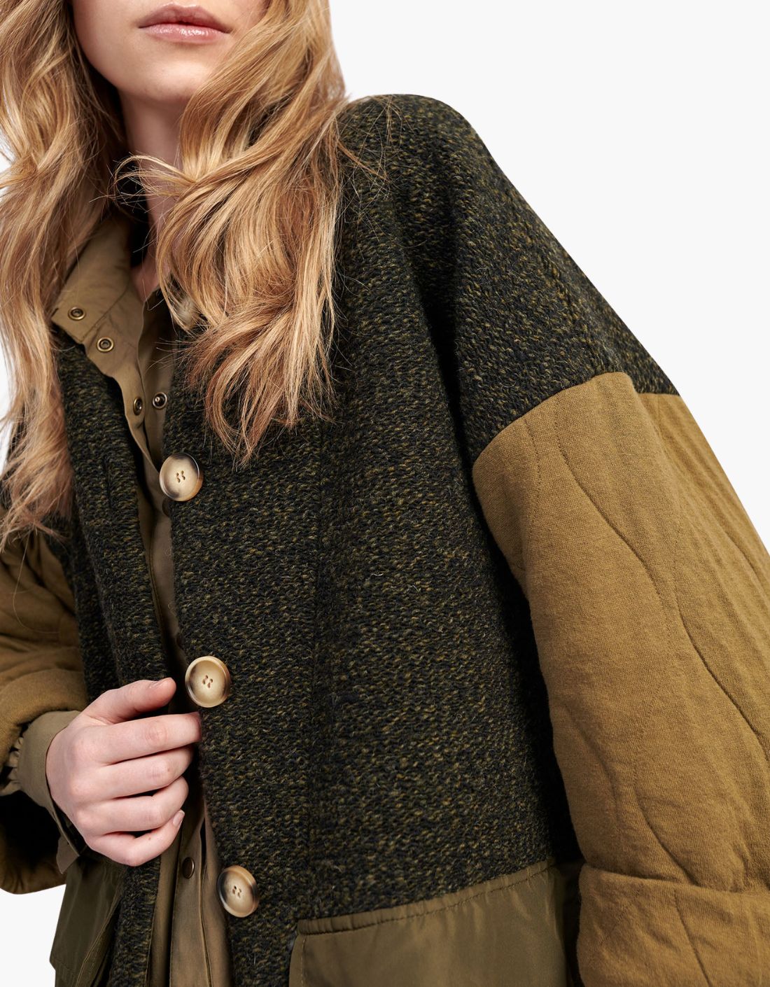 Abrigo maxi en punto con mangas acolchadas "Urban Citadel"