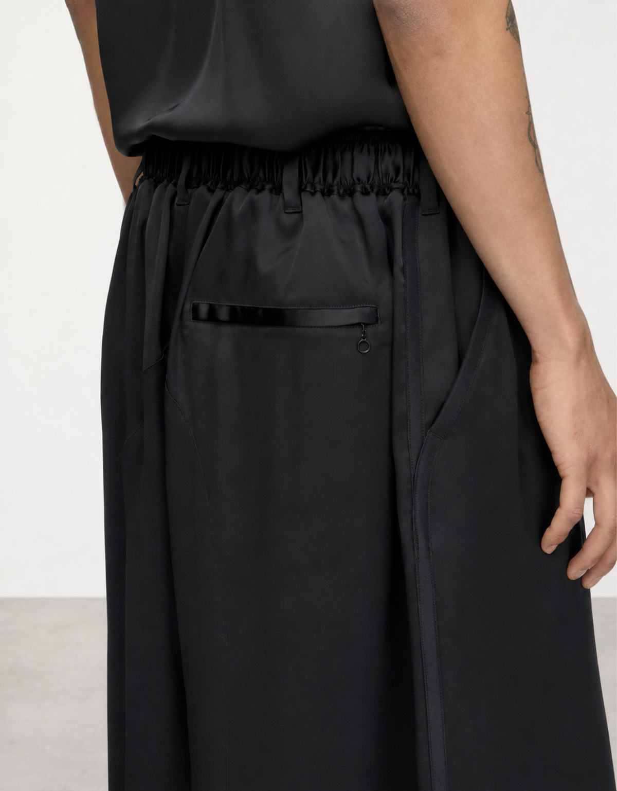 Bermuda satinada "Logo shorts" Y-3 – vista 5